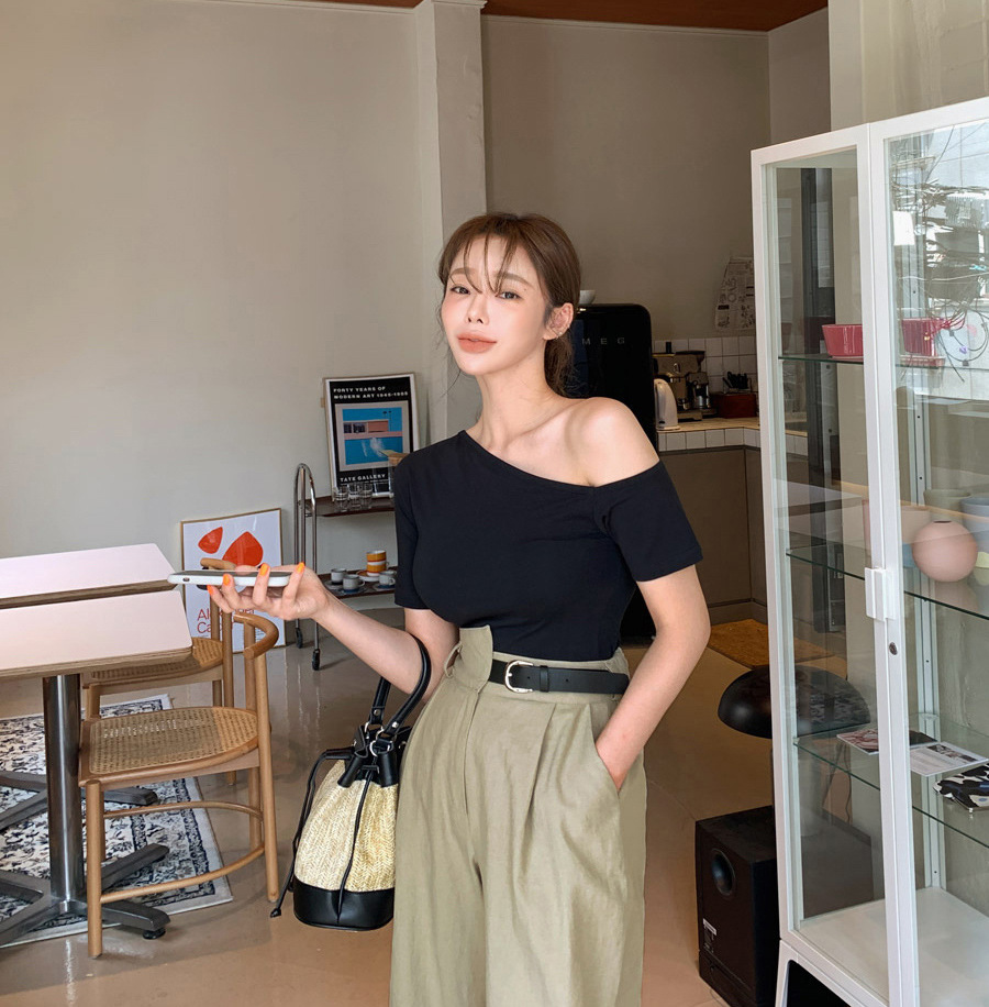 露鎖骨 短袖棉T(黑/白)