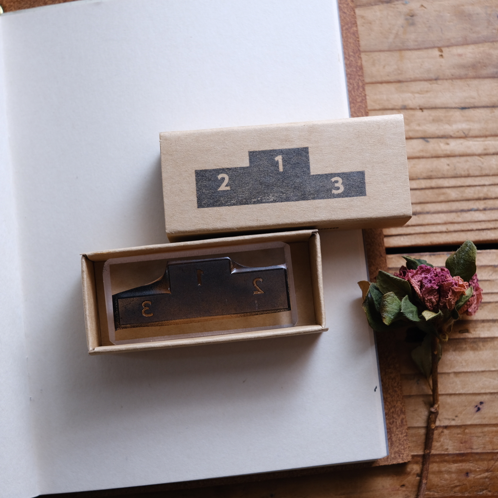 頒獎台 膠版印章｜一分之一工作室 臺灣