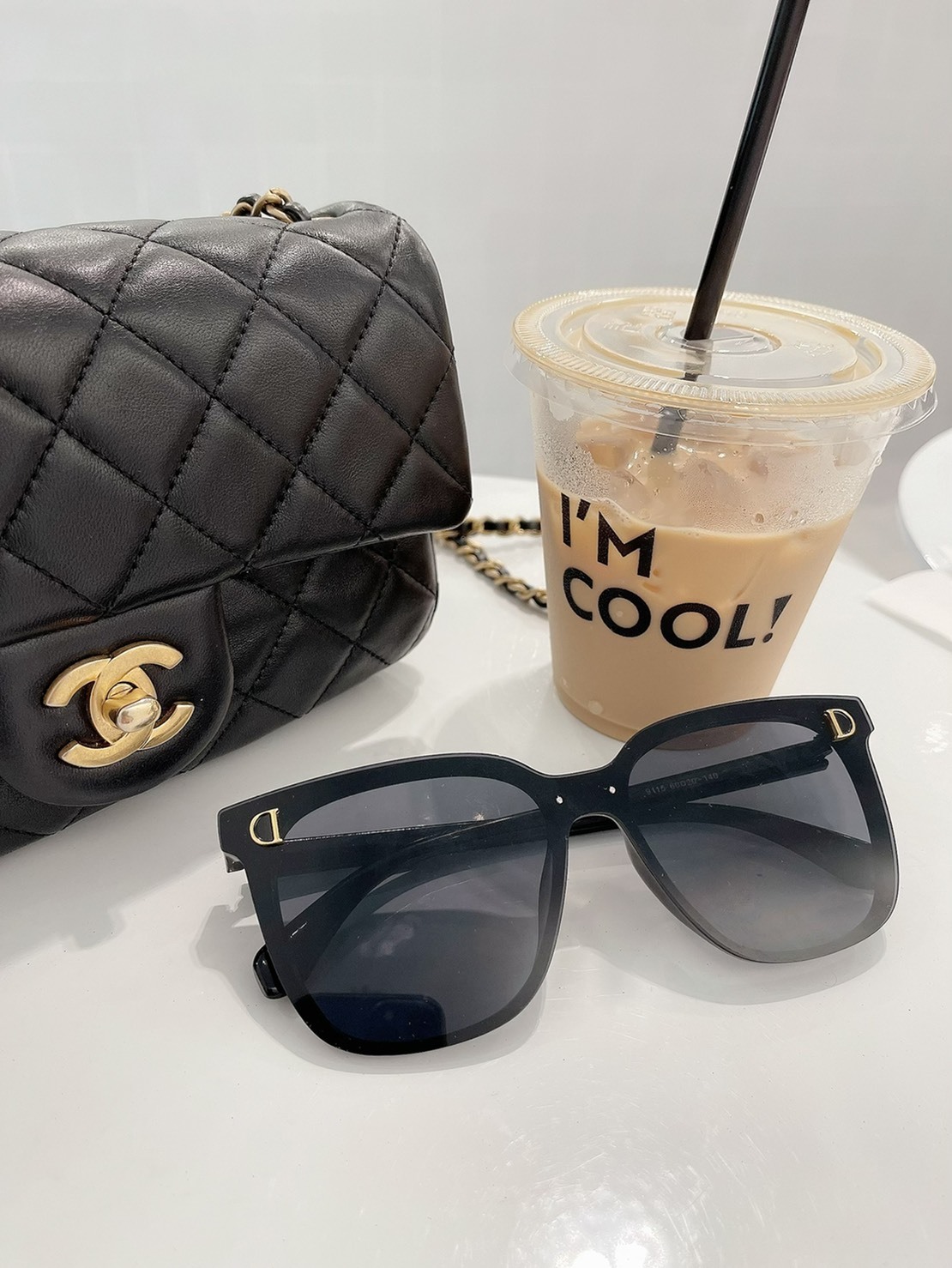 🔥04.07直播新品］🌟明星款墨鏡］🇰🇷正韓超時尚膠框防抗UV墨鏡