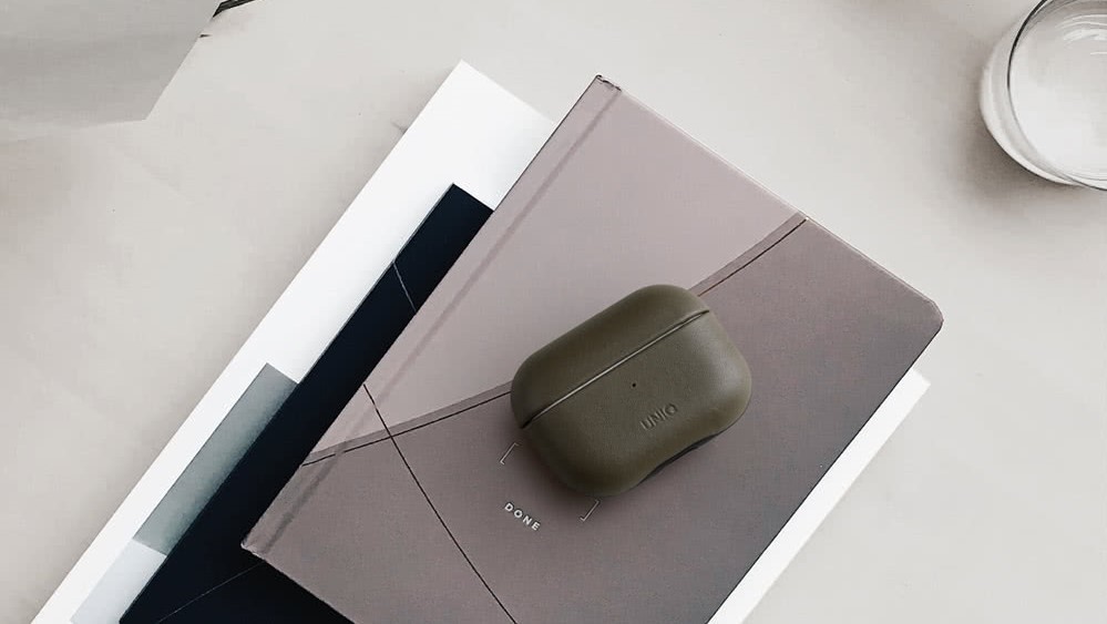 【開箱】飄洋過海的P69-UNIQ Terra 手工真皮保護套