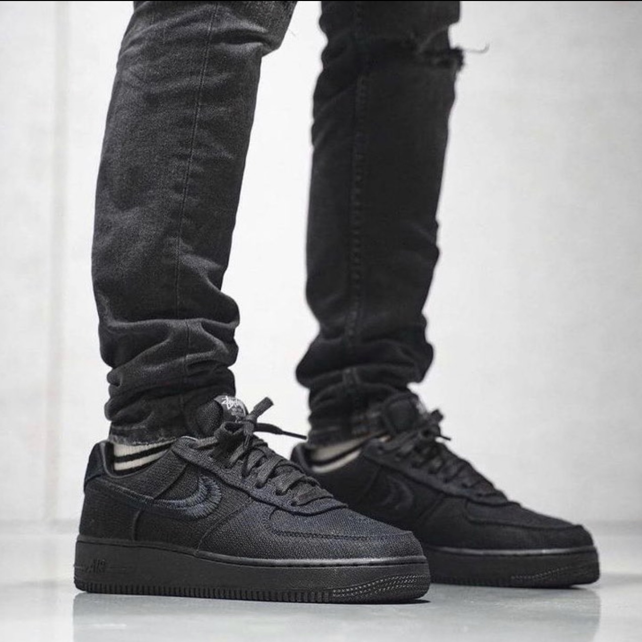 STUSSY × NIKE AIR FORCE 1 LOW 