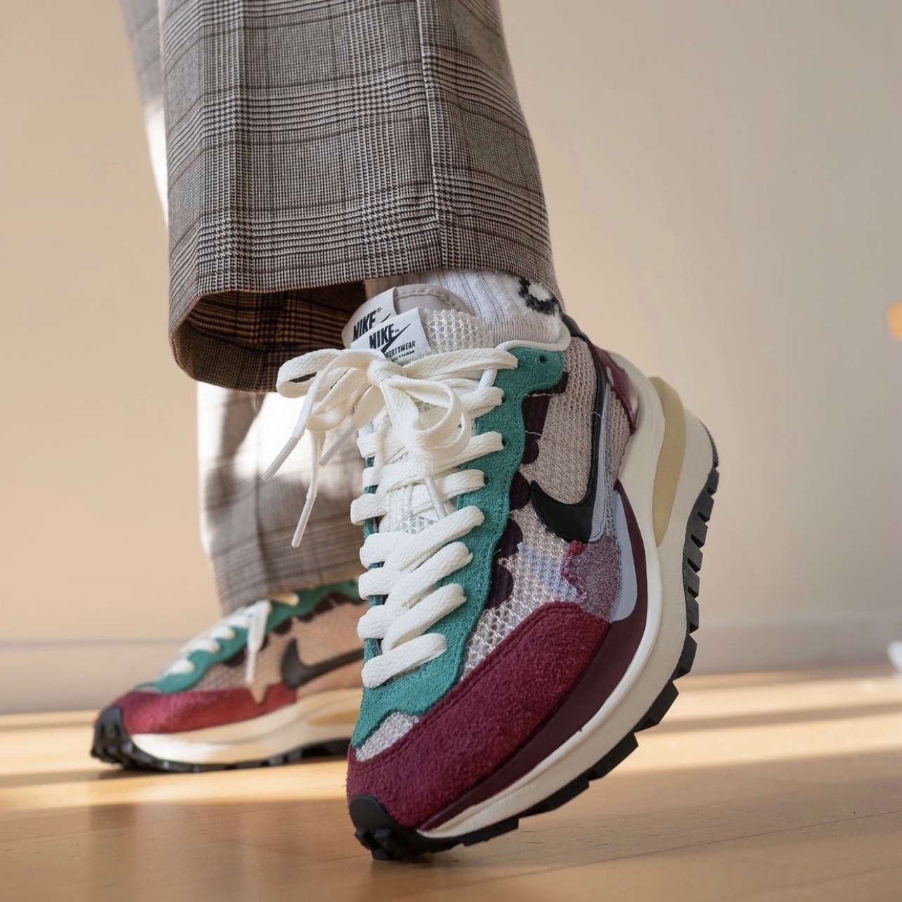 nike x sacai vaporwaffle string