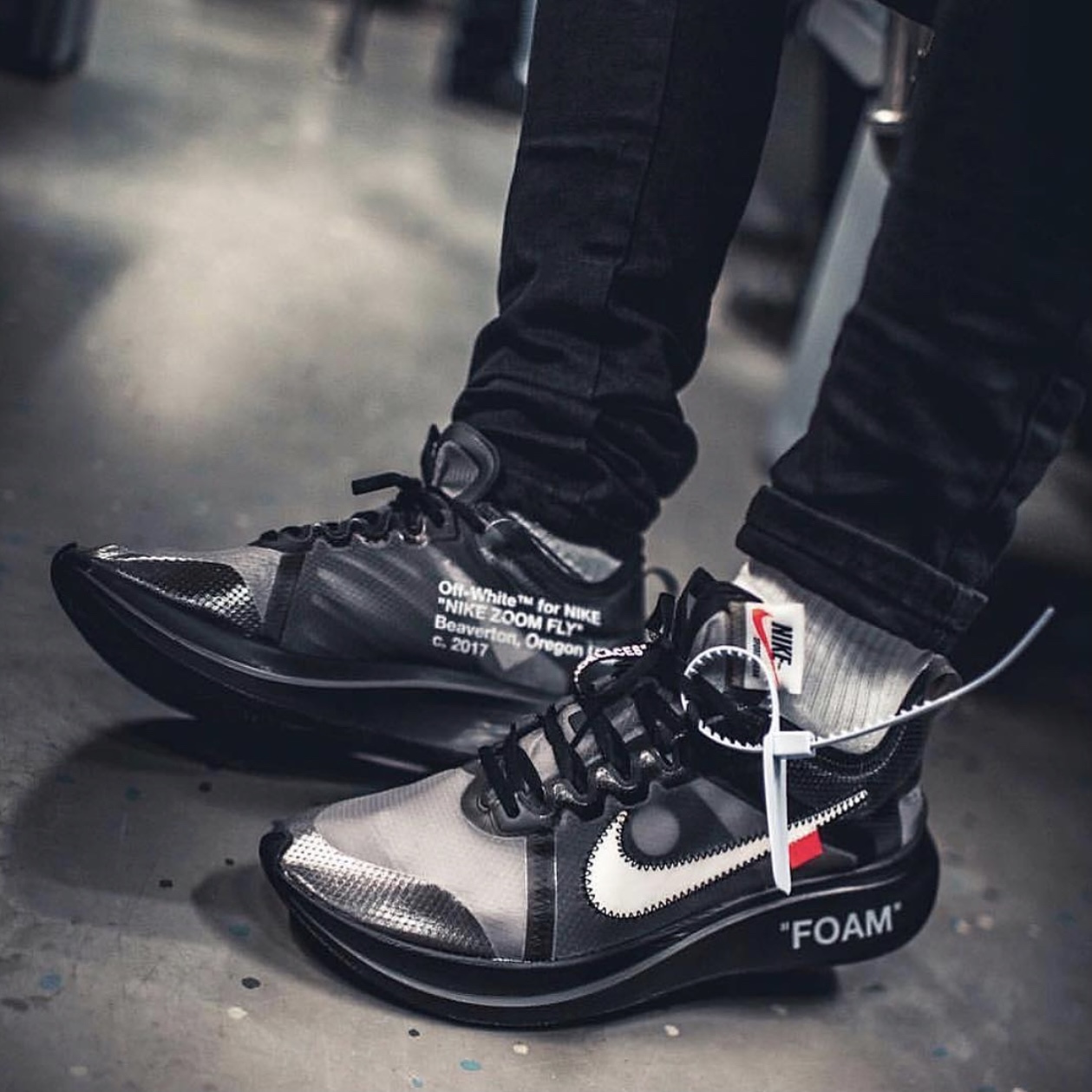 zoom vaporfly off white