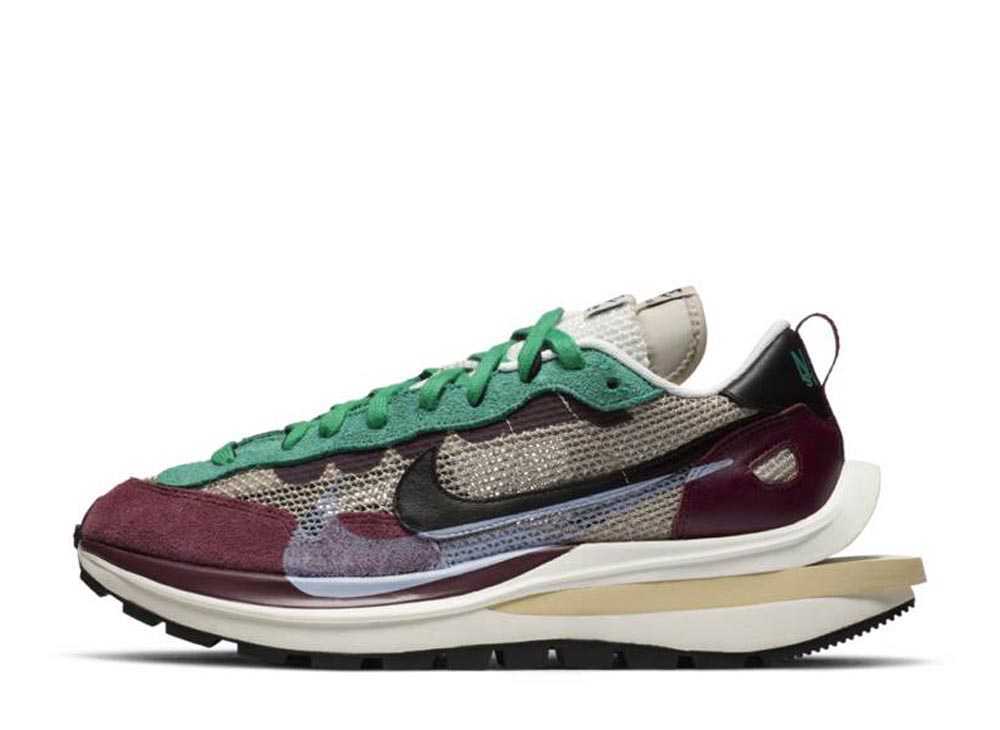 sacai × NIKE VAPOR WAFFLE 