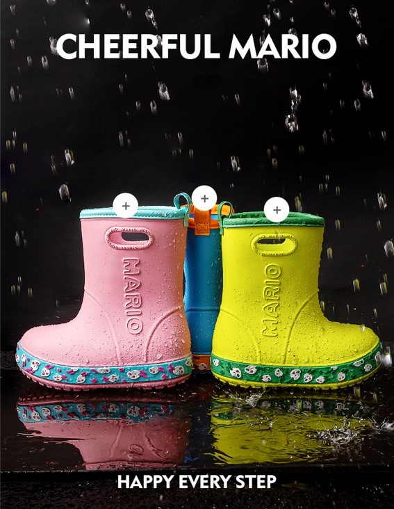 Cheerful Mario rain boots
