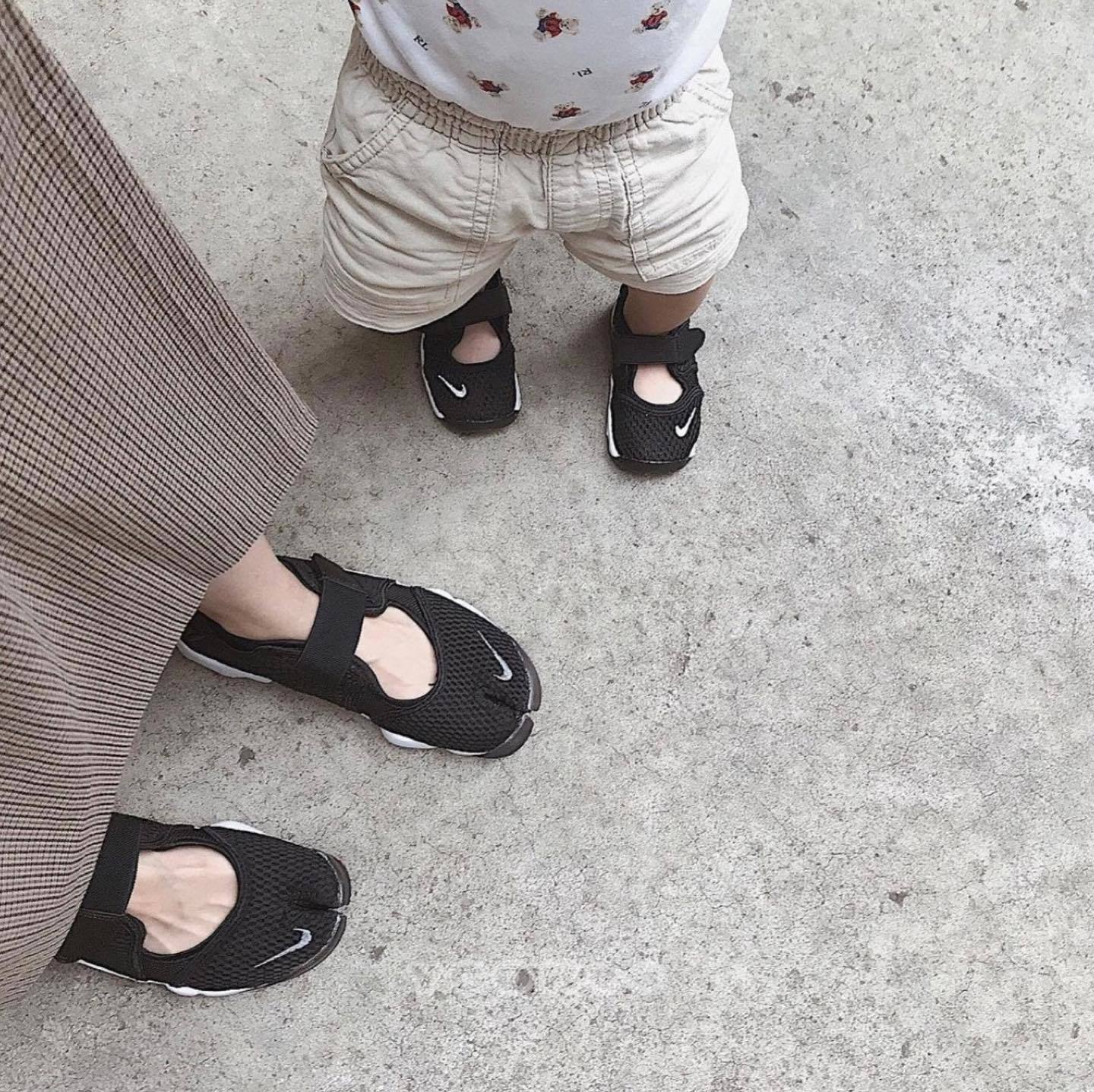 特價現貨，23cm┃NIKE AIR RIFT 黑白 基本款 洞洞 網布 大人 忍者鞋 分趾鞋