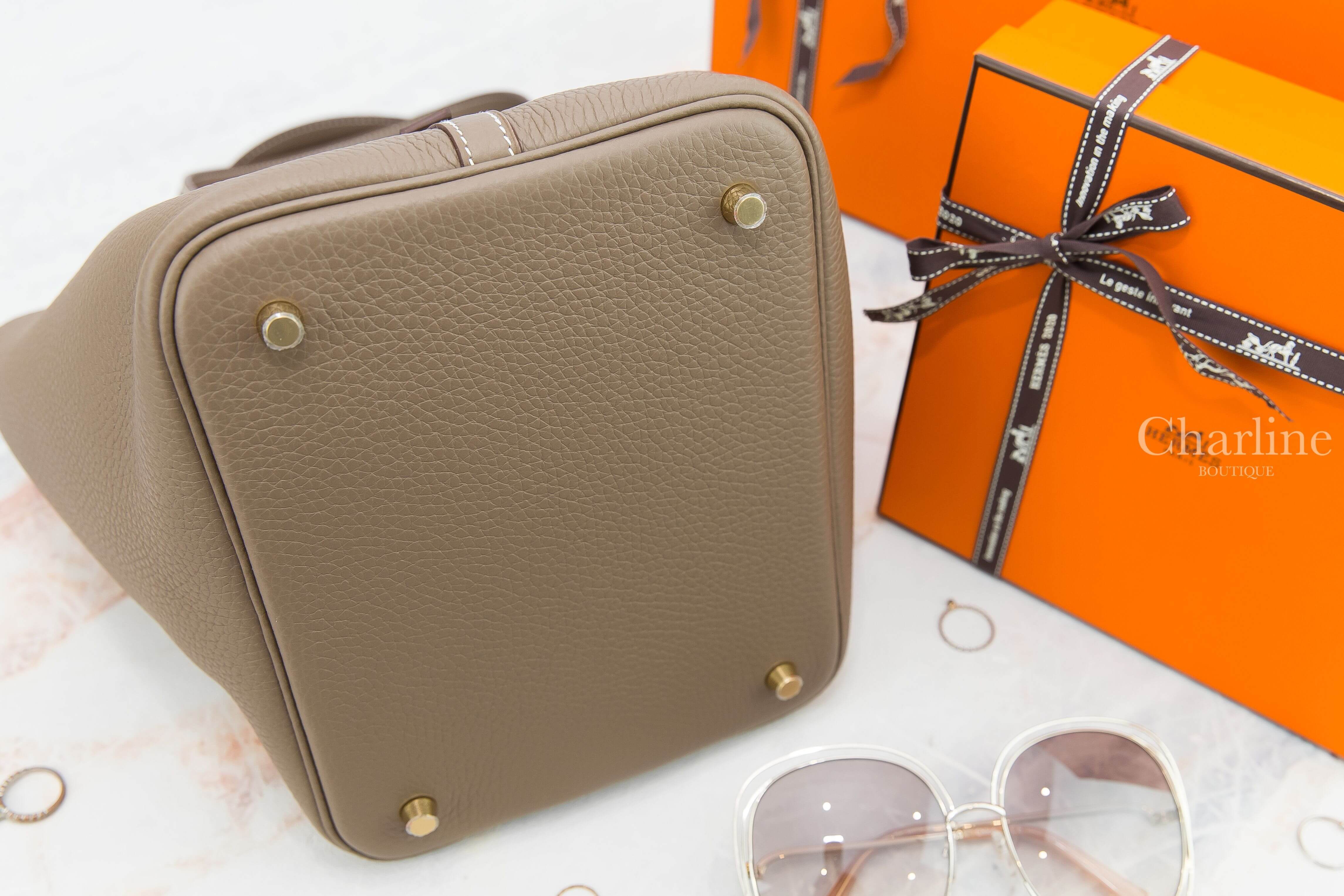 Hermès Picotin Lock 22cm 18 Etoupe Taurillon Clemence Z刻大象灰金釦中型提把水桶包-Charline Boutique 精品代購