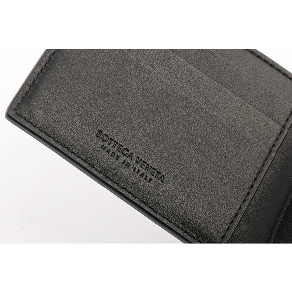【BOTTEGA VENETA】新款小牛皮大格編織對開6卡短夾