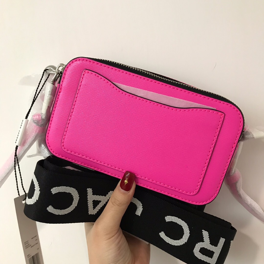 MARC JACOBS 經典款 粉色 相機包
