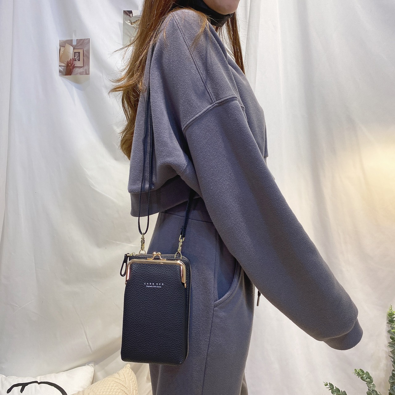 珍珠壓釦手機包/四色