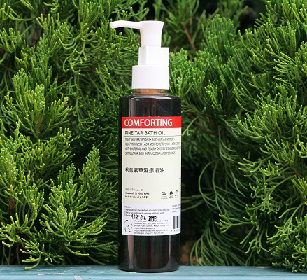 松焦紫草濕疹浴油 COMFORTING – PINE TAR BATH OIL 200ML (香港製造)