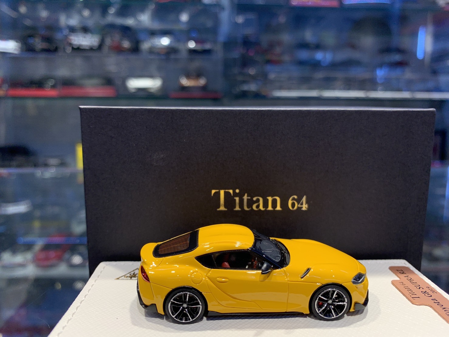 Toyota GR SUPRA RZ 2019 イエロー 1/64makeup製 Toyota GR SUPRA RZ 2019 イエロー 1/64makeup製