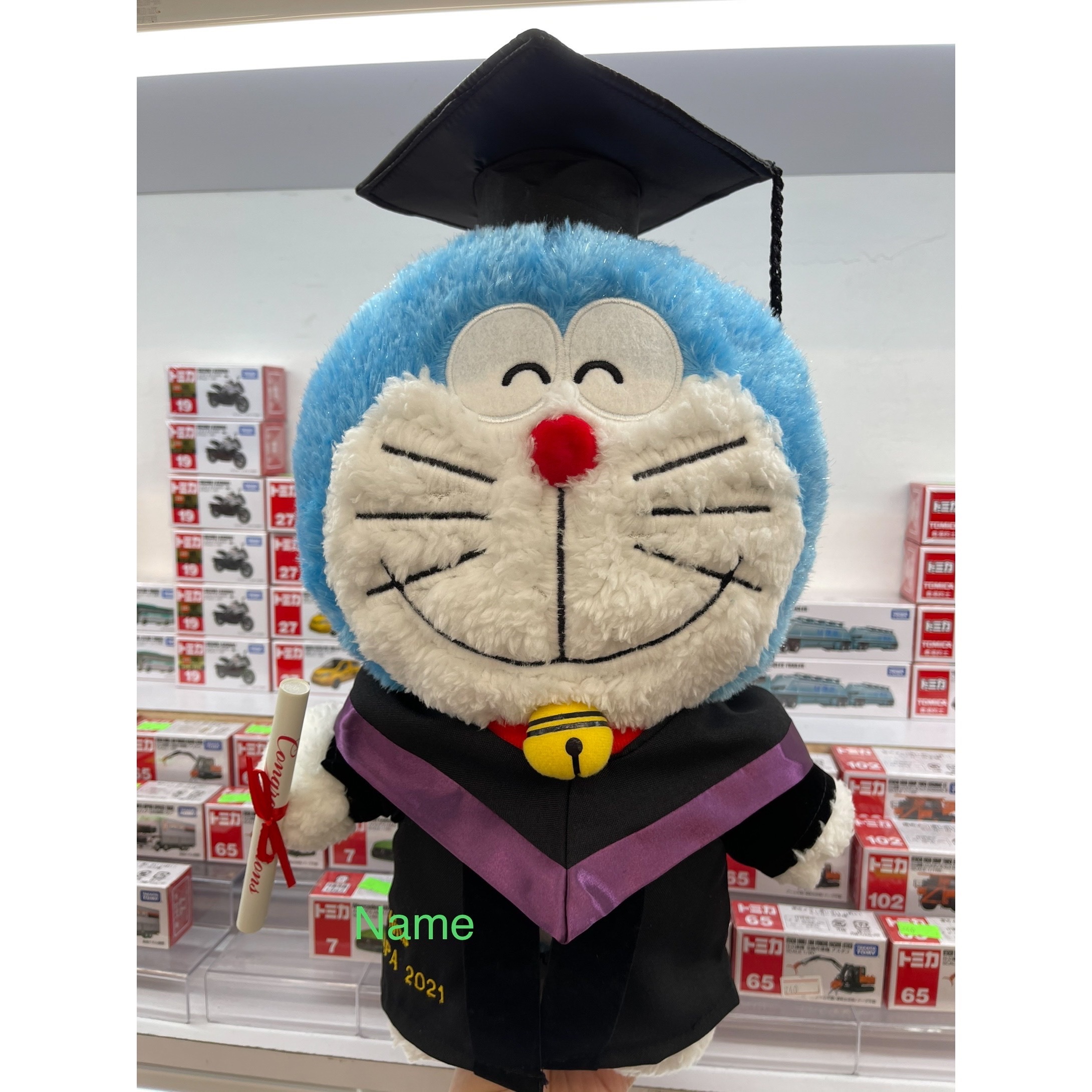 多啦A夢畢業公仔