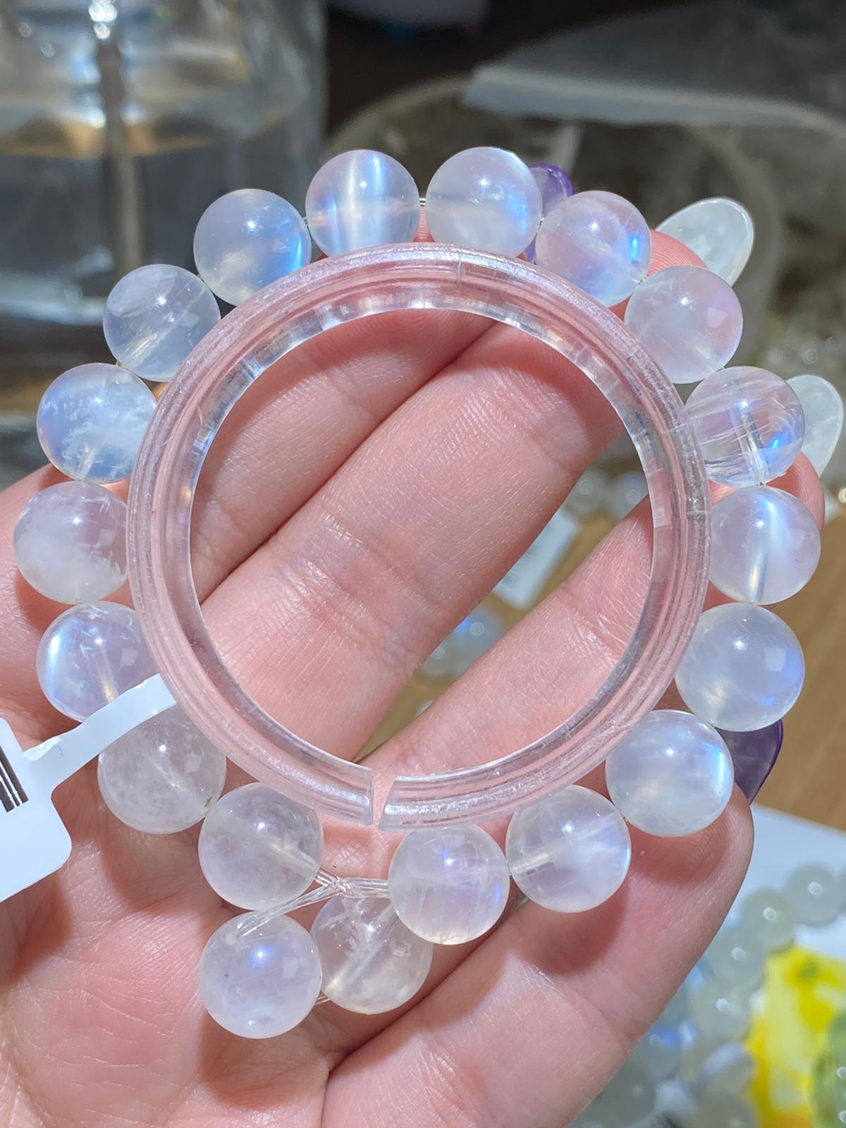 10.5-10.7奶油體藍光月亮石