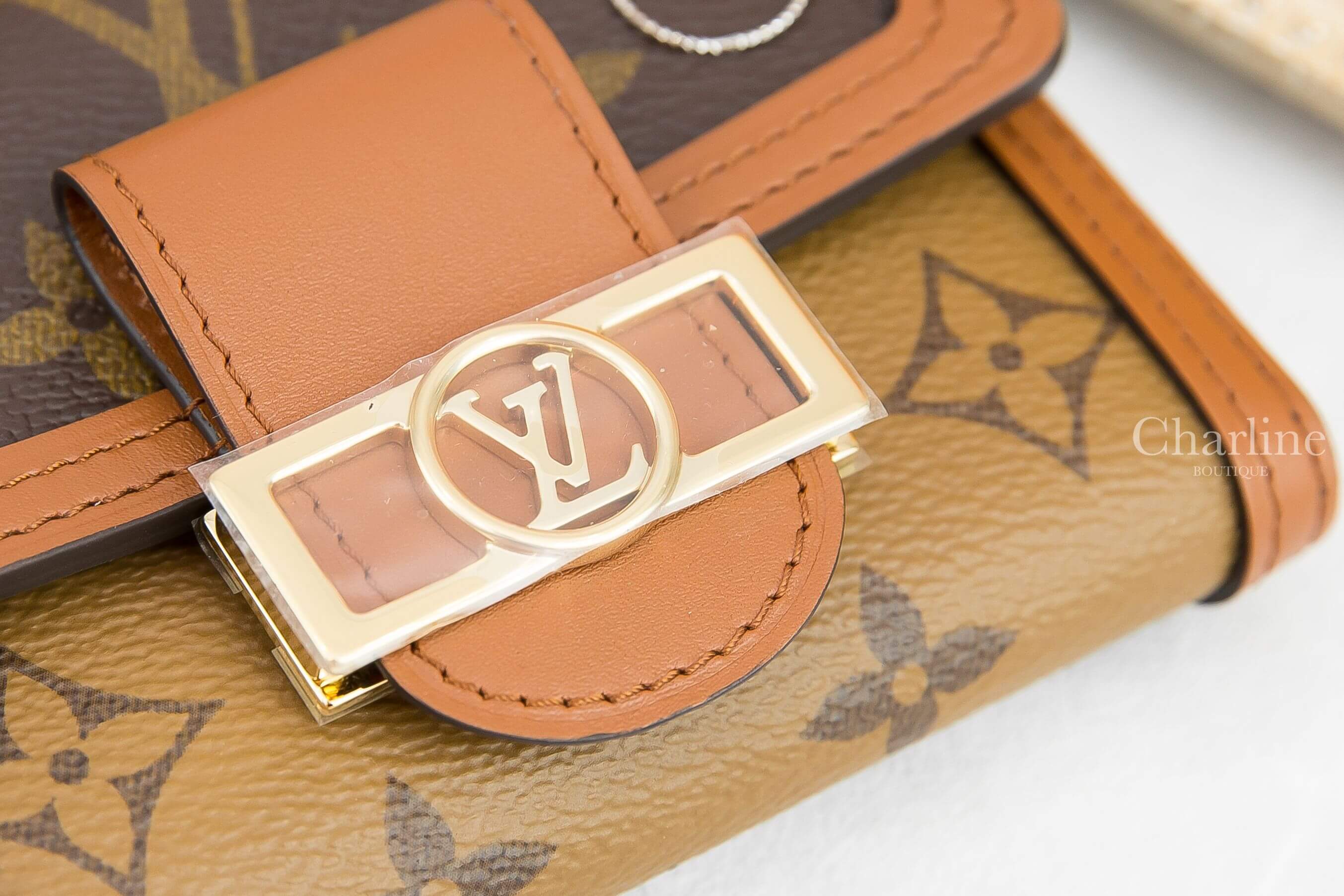 Louis Vuitton Dauphine Compact Wallet 咖啡色/焦糖拼色金色LV Logo三折短夾