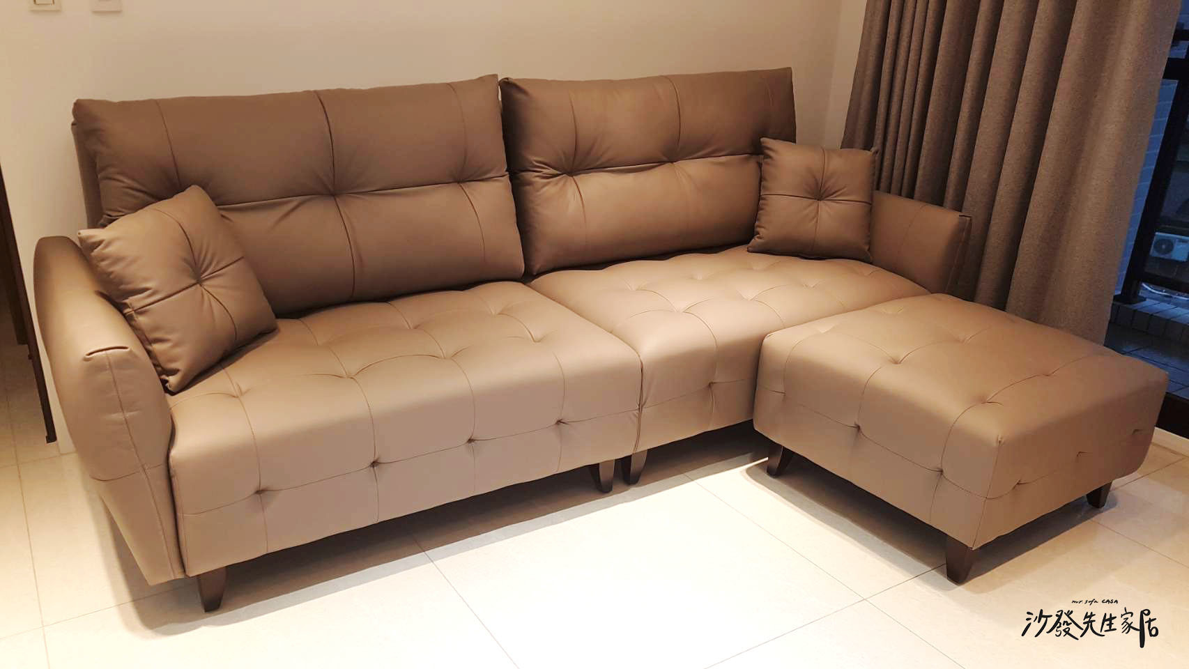 多芬沙發的布料採用加工程序最少最自然的苯染皮