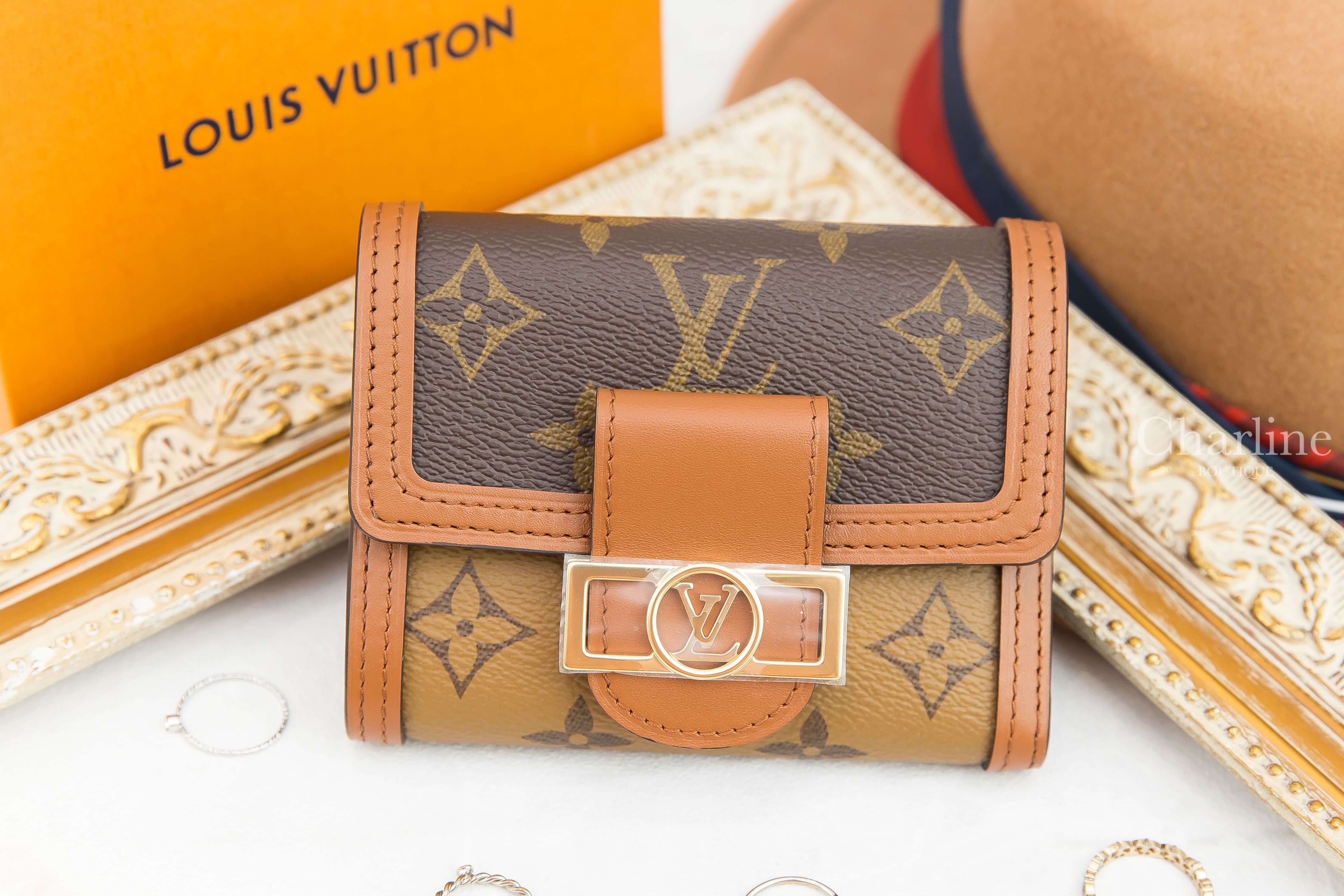 Louis Vuitton Dauphine Compact Wallet 咖啡色/焦糖拼色金色LV Logo三折短夾-Charline Boutique 精品代購