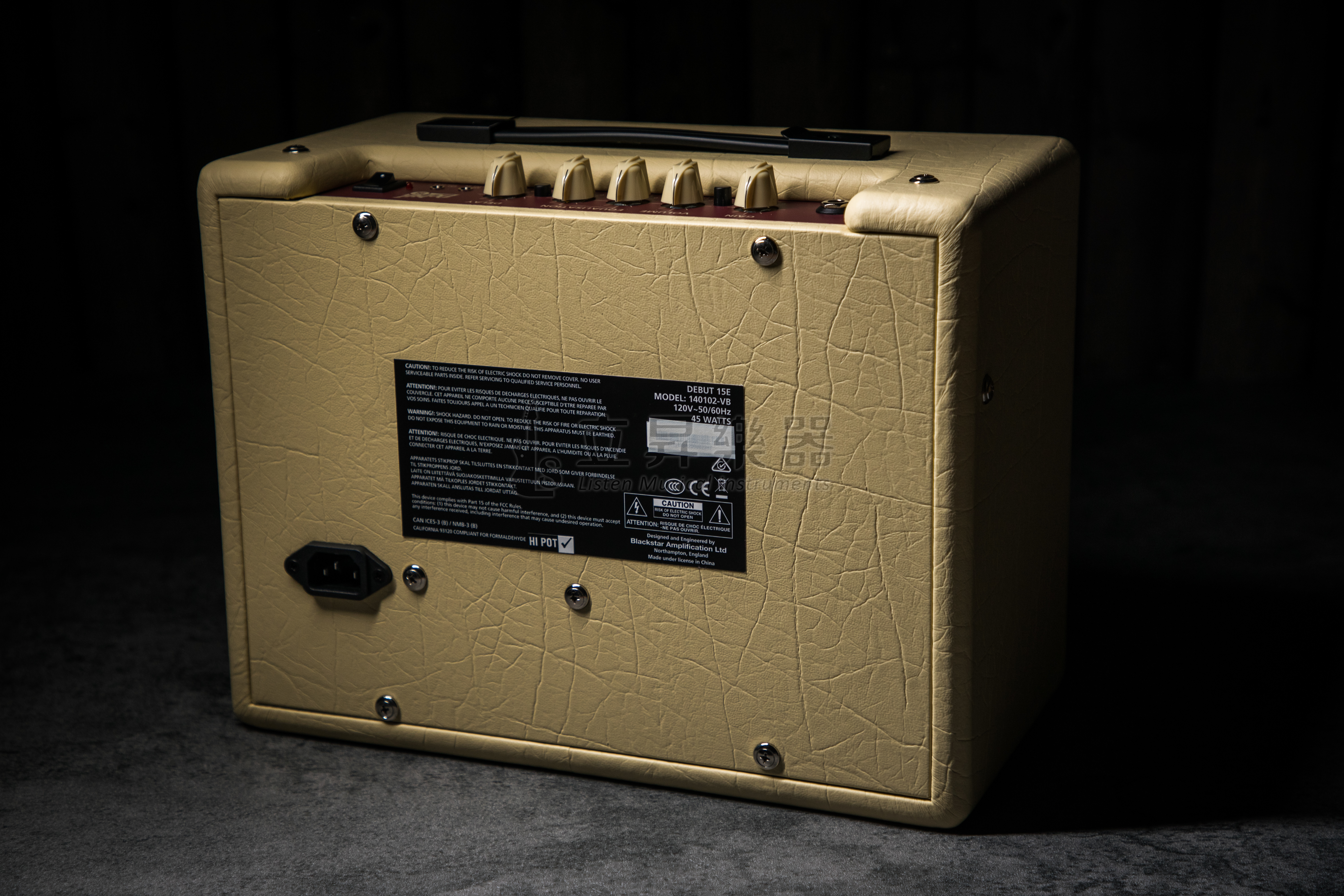 Blackstar Blackstar DEBUT 15E 效果器音箱 15W 米色 內建延遲效果 電吉他音箱 第 4 張圖片｜三峽吉他 / Bass