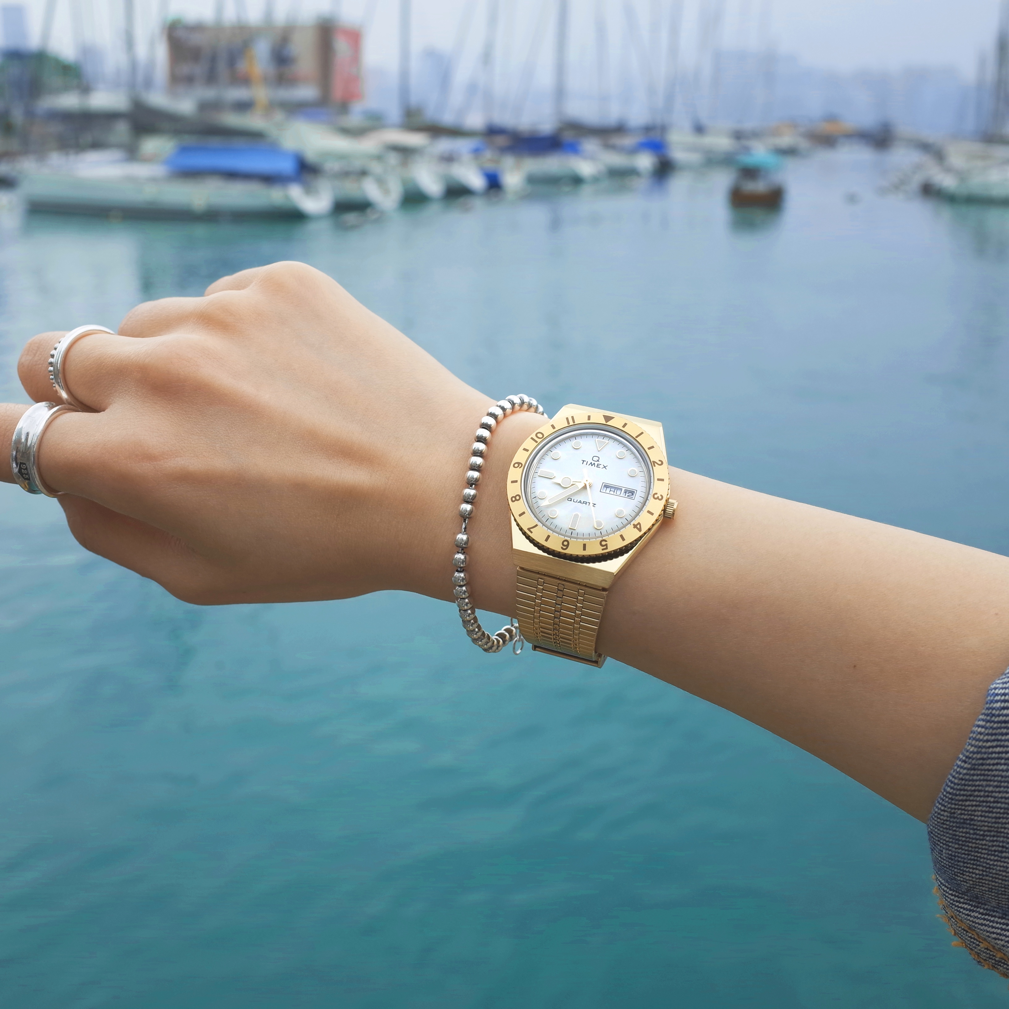 Q Timex 36mm 復刻版 女裝 金白 石英錶 TW2U95800