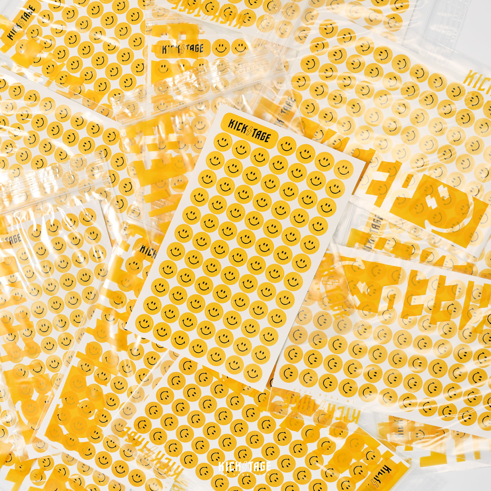 KICKSTAGE SMILE STICKERS 黃色 閃電微笑 笑臉 好寶寶貼紙 手帳貼裝飾 集點貼紙【KS73】
