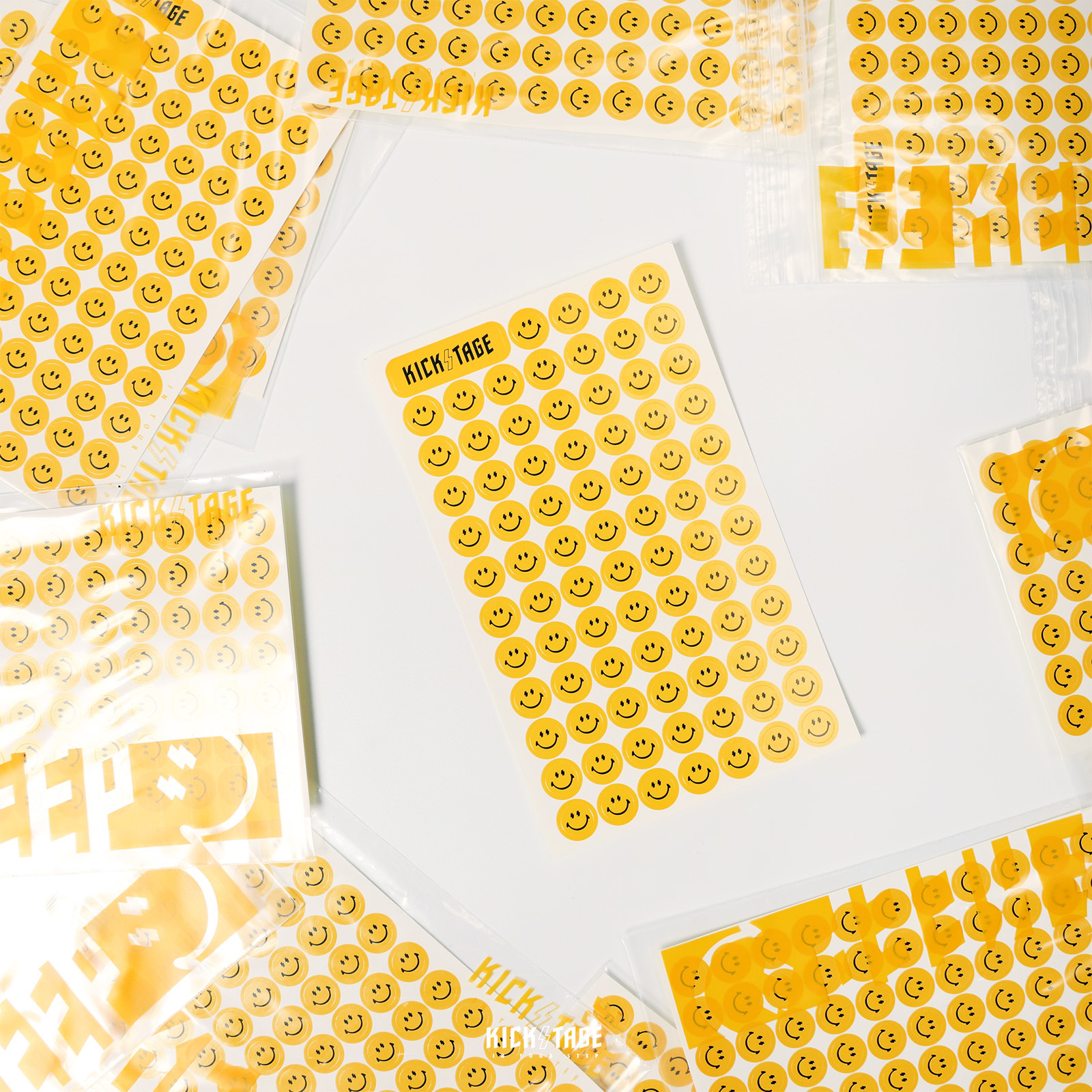 KICKSTAGE SMILE STICKERS 黃色 閃電微笑 笑臉 好寶寶貼紙 手帳貼裝飾 集點貼紙【KS73】