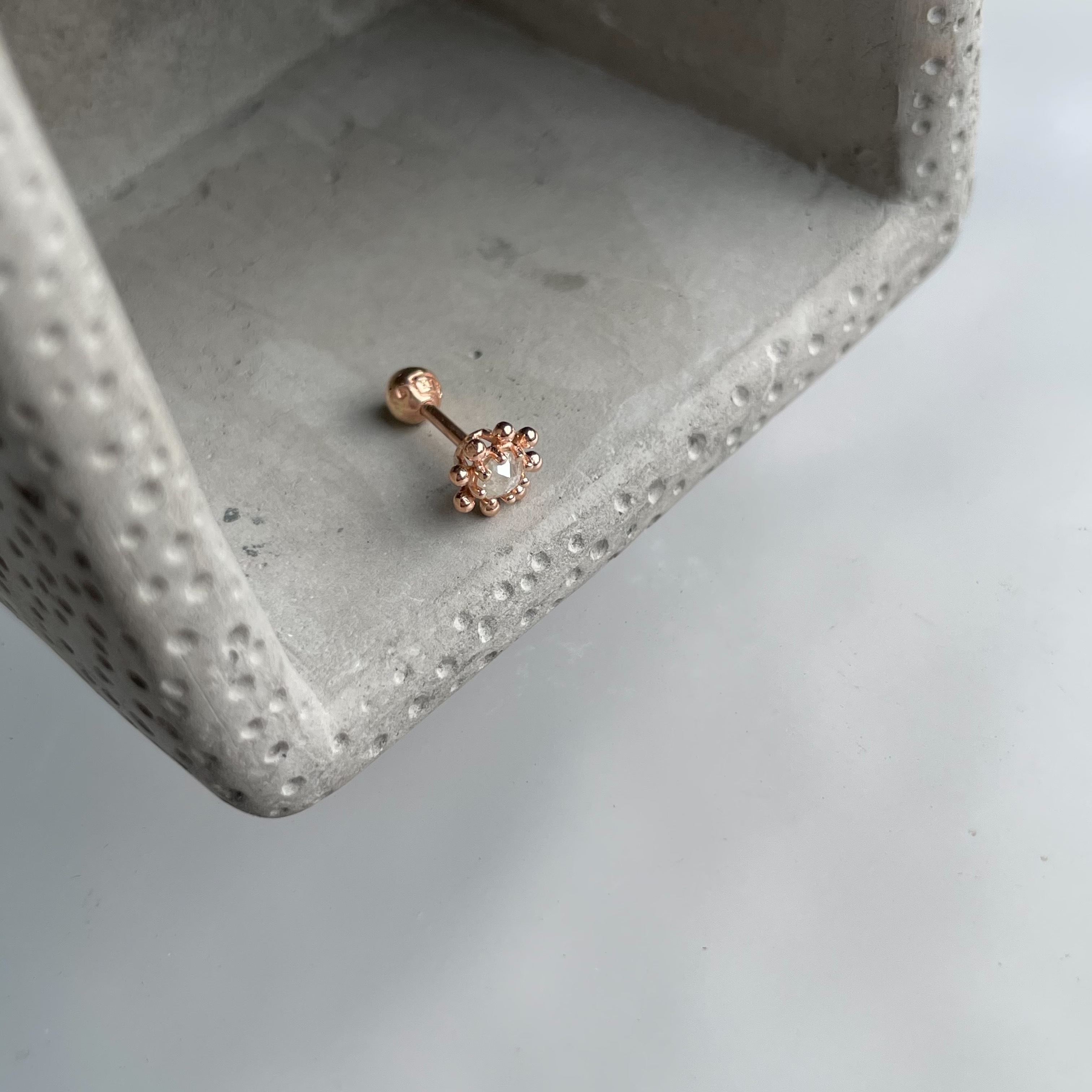 14k灰鑽原礦小太陽轉珠耳環