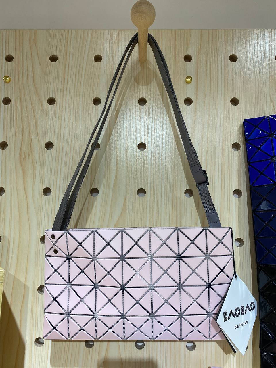 BaoBao 馬卡龍粉紅色斜孭袋