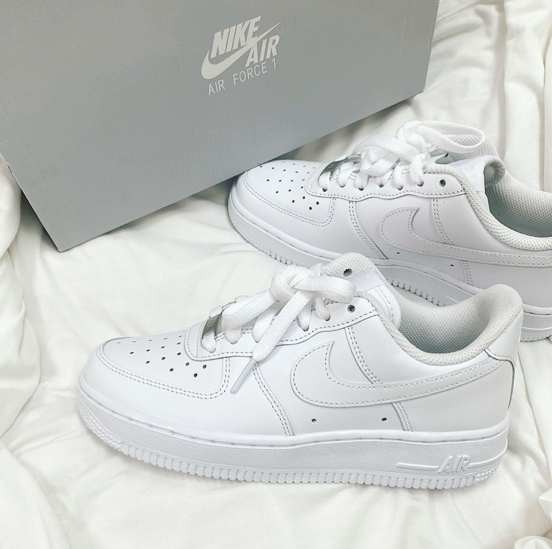 Nike Air Force 1 07 經典全白款