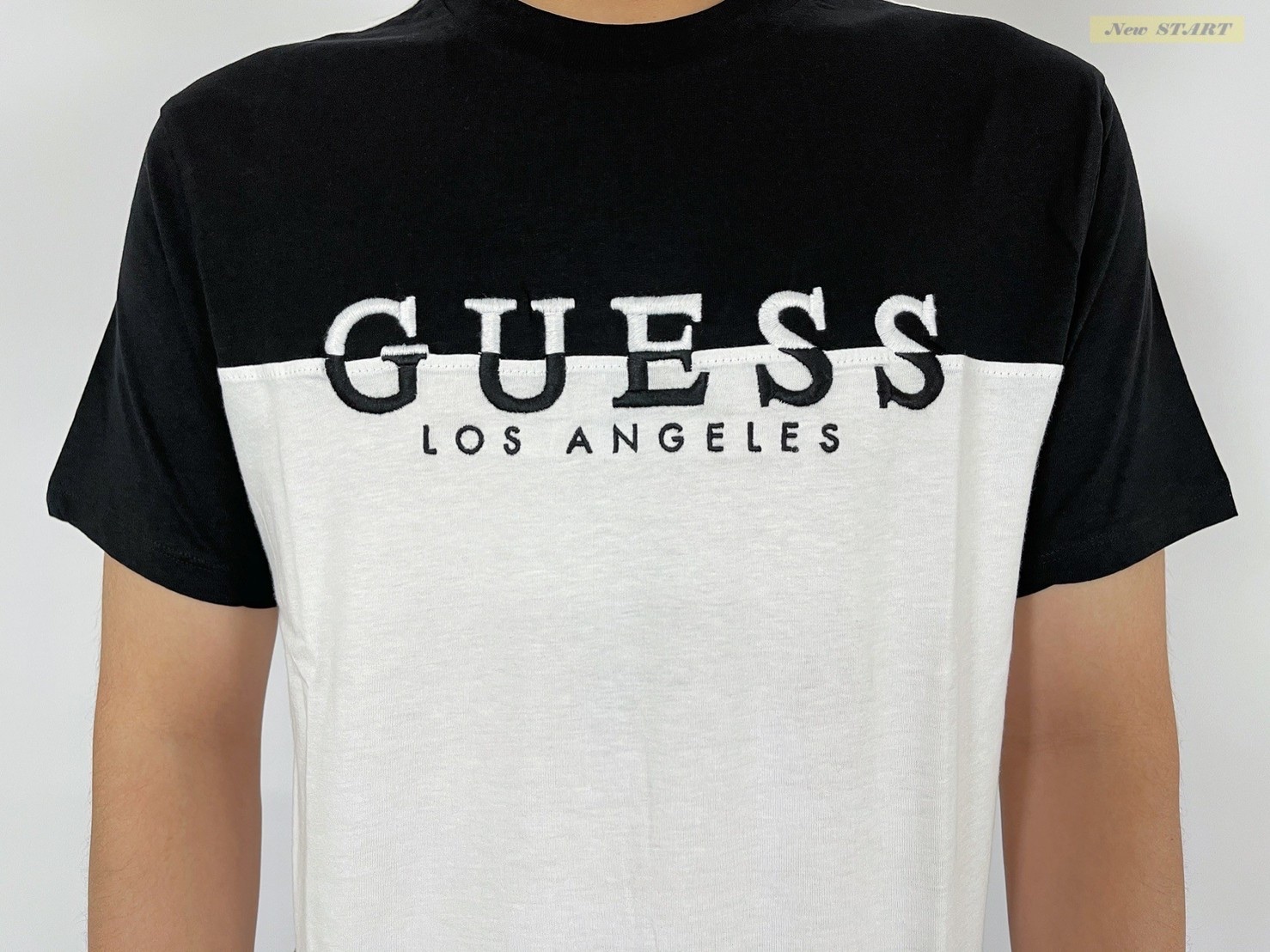 Guess 雙色拼接 電繡字母Logo 短袖T恤 短T