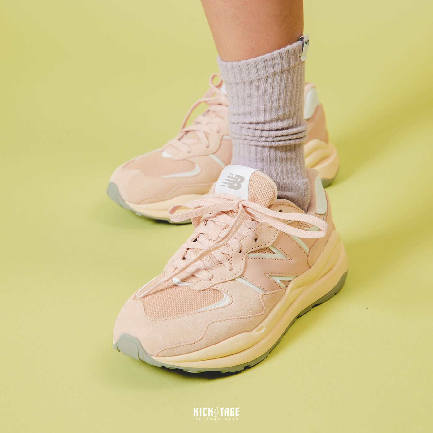 52折】女鞋NEW BALANCE 57/40 5740 粉色蜜粉色淡粉色老爹鞋【W5740CC】