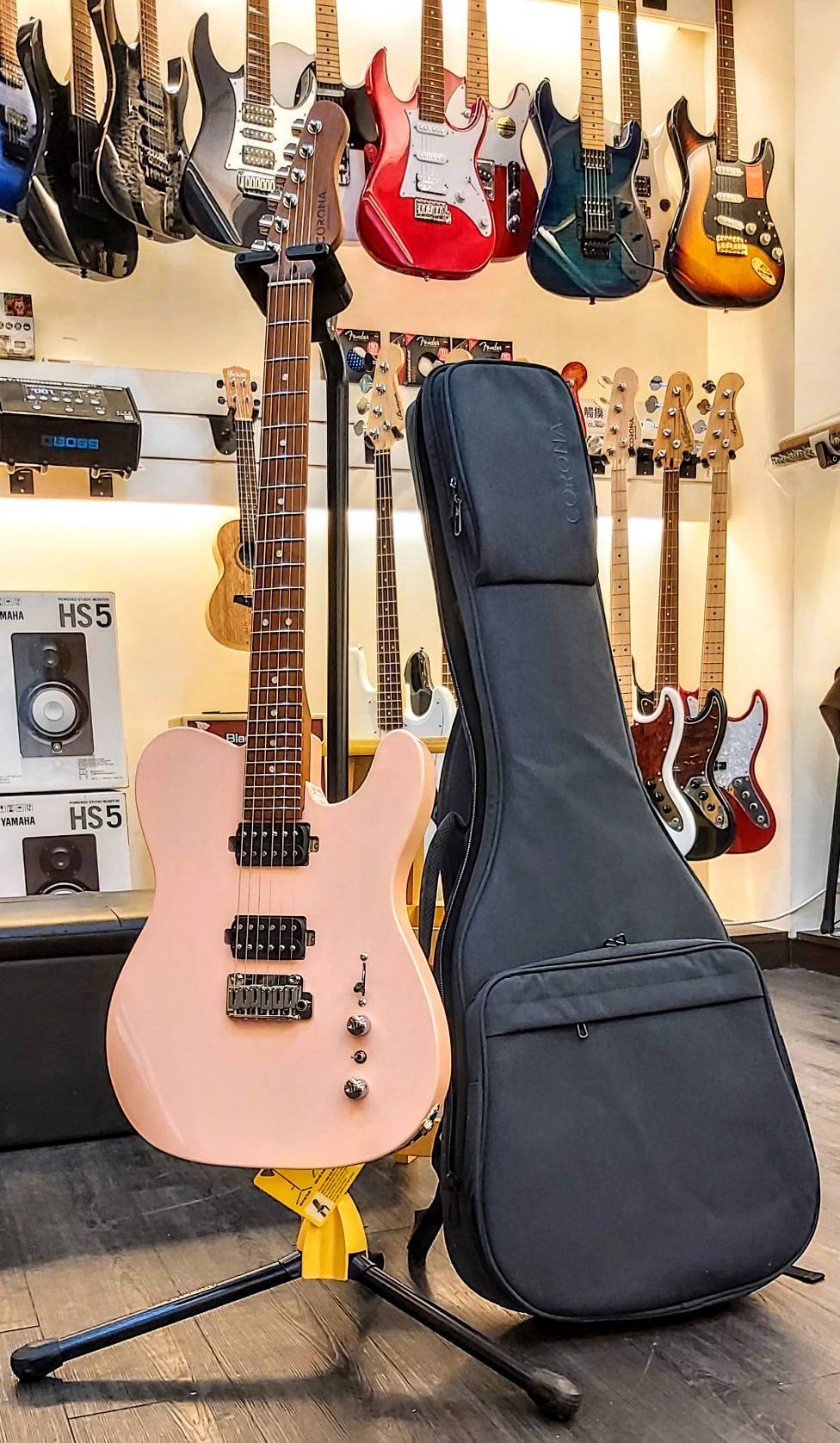 CORONA MODERN PLUS T SHP 雙雙TELE琴身 小搖座電吉他 貝殼粉紅 24格燻烤楓木指板 鎖定式弦鈕 (附搖桿、原廠琴袋)