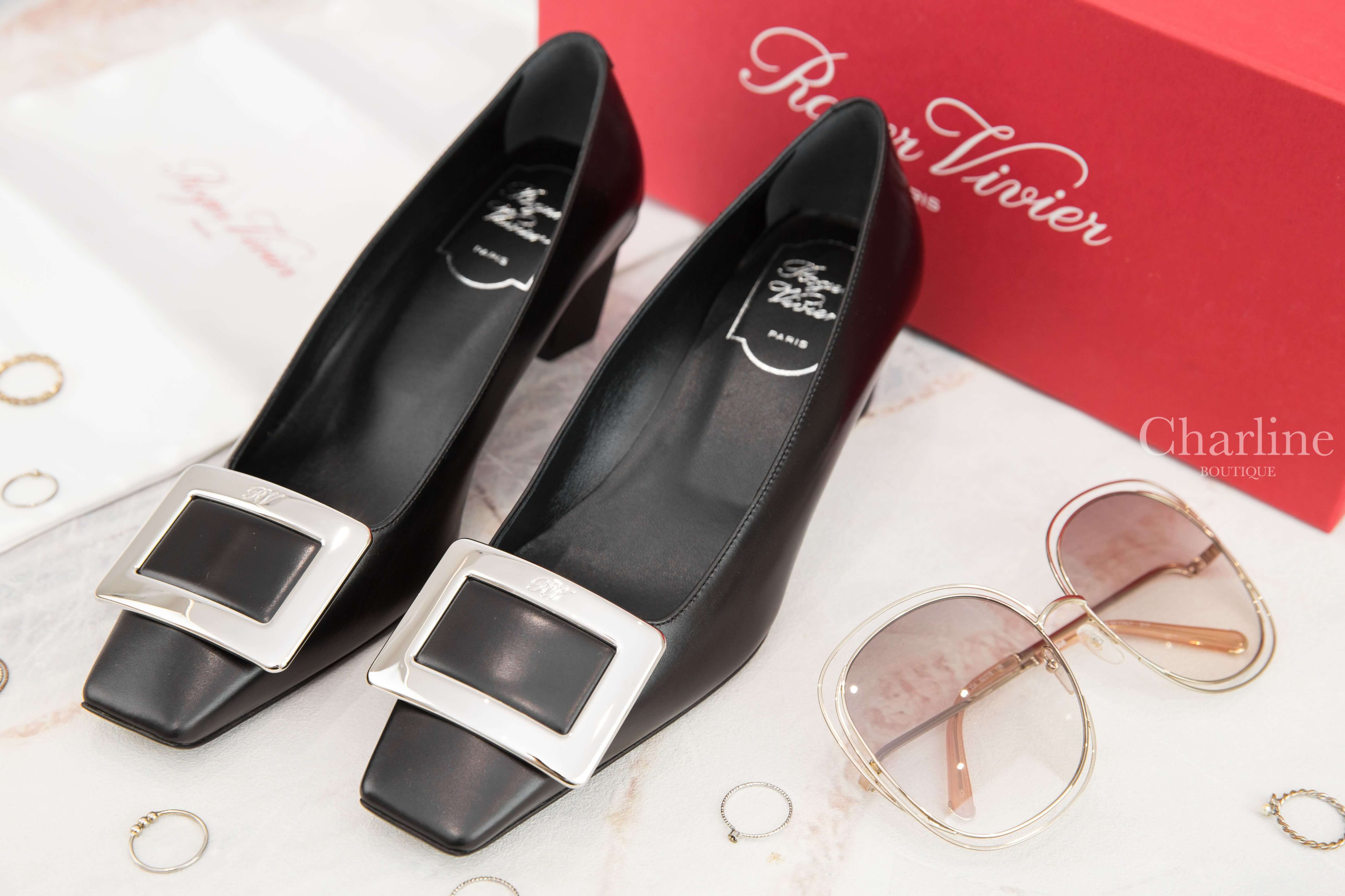 Roger Vivier Belle Vivier Metal Buckle Pumps In Leather 黑色皮革銀色方釦粗跟低跟鞋-Charline Boutique 精品代購