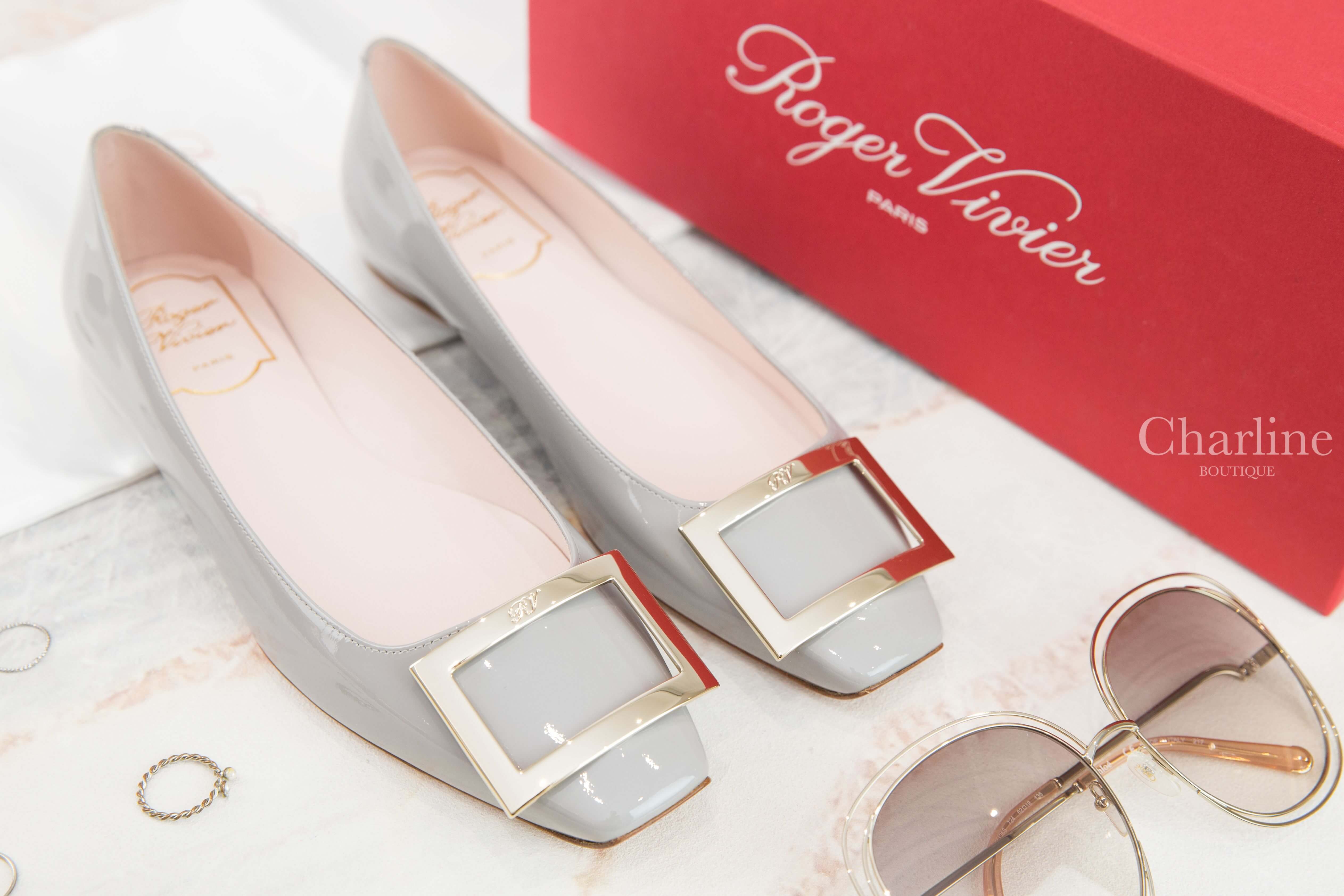 Roger Vivier Trompette Metal Buckle Ballerinas In Patent Leather 灰色漆皮淡金色方釦平底鞋