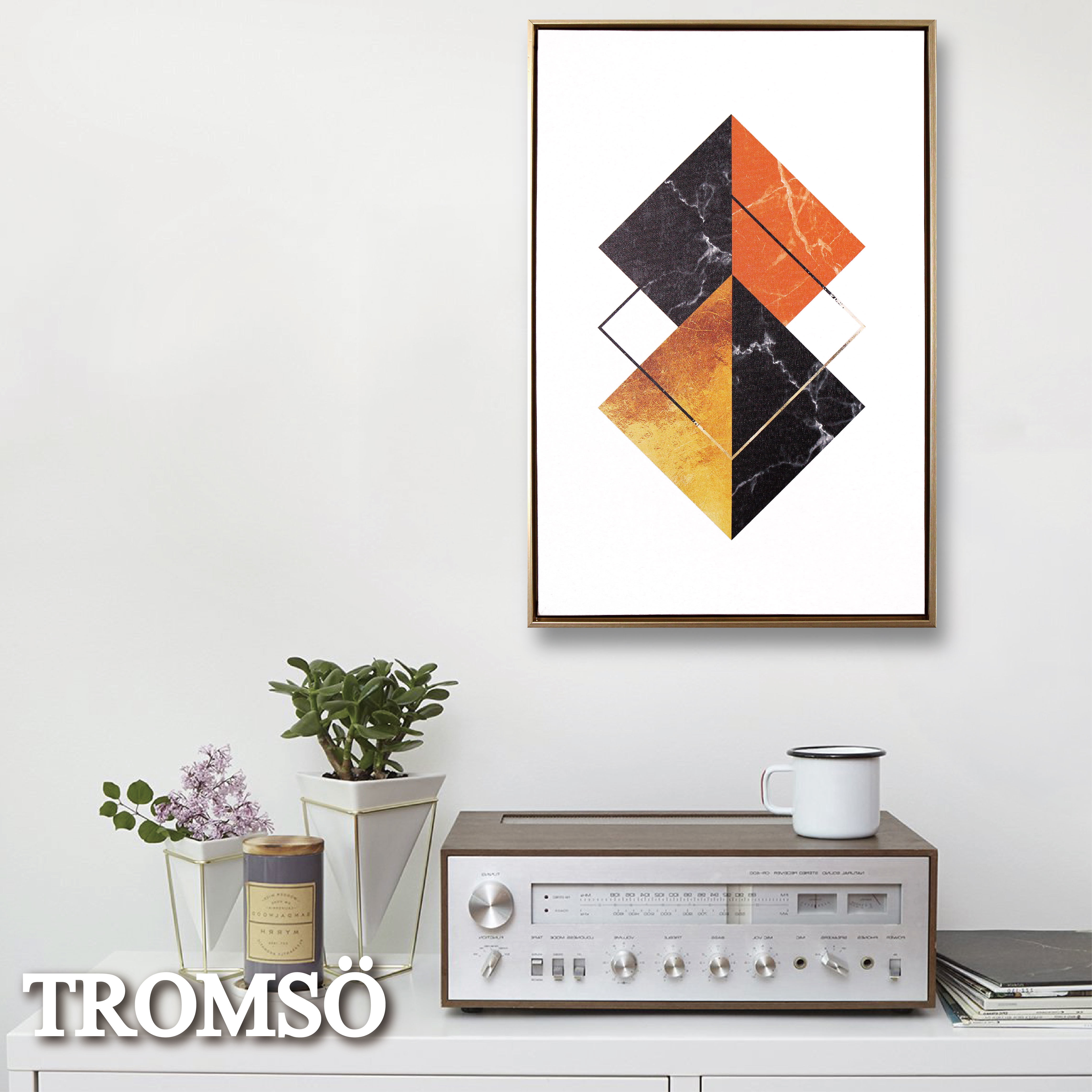 49折 - 北歐時代風尚有框畫-日月方呈WA176