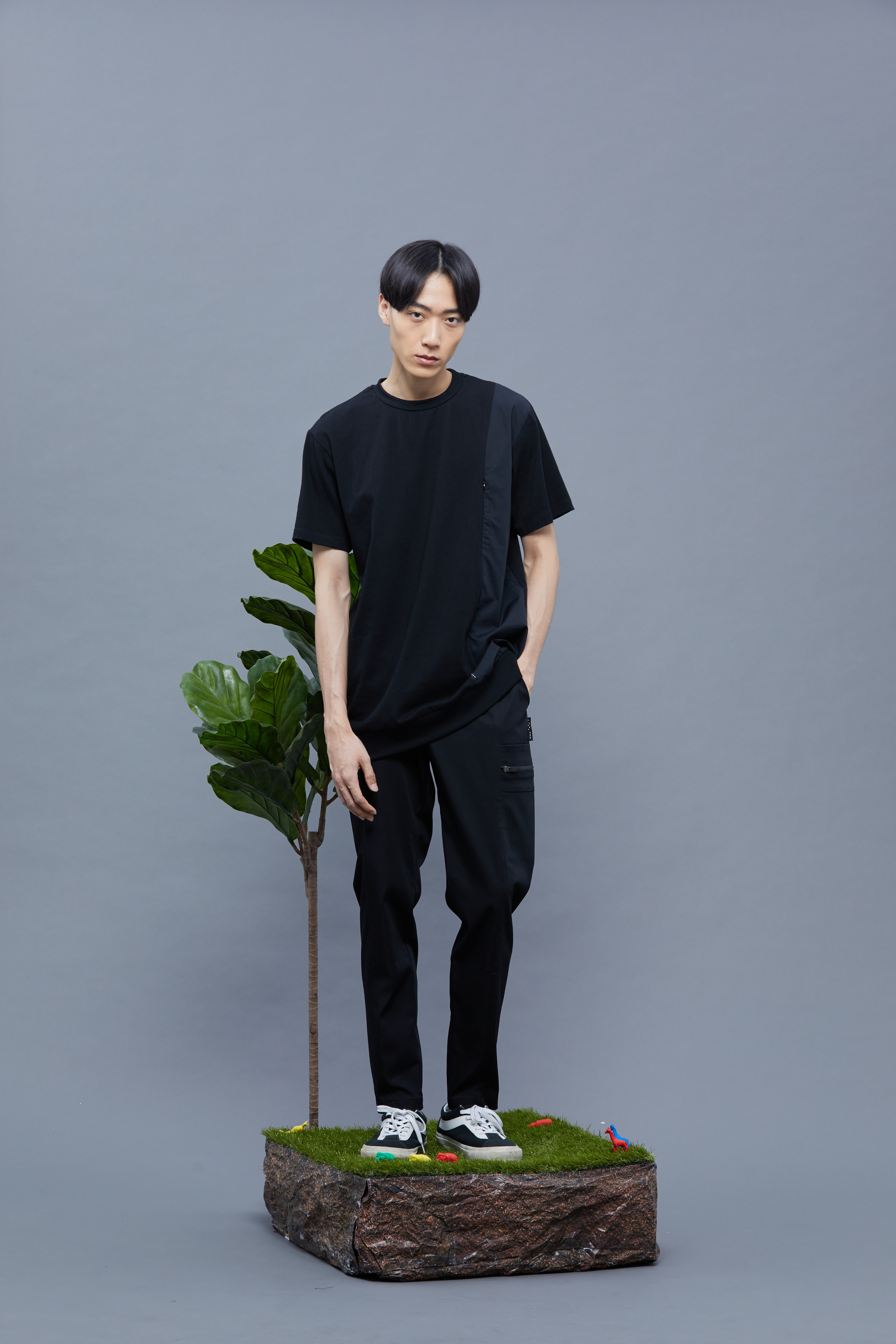 側拉鍊大袋長褲 - 黑