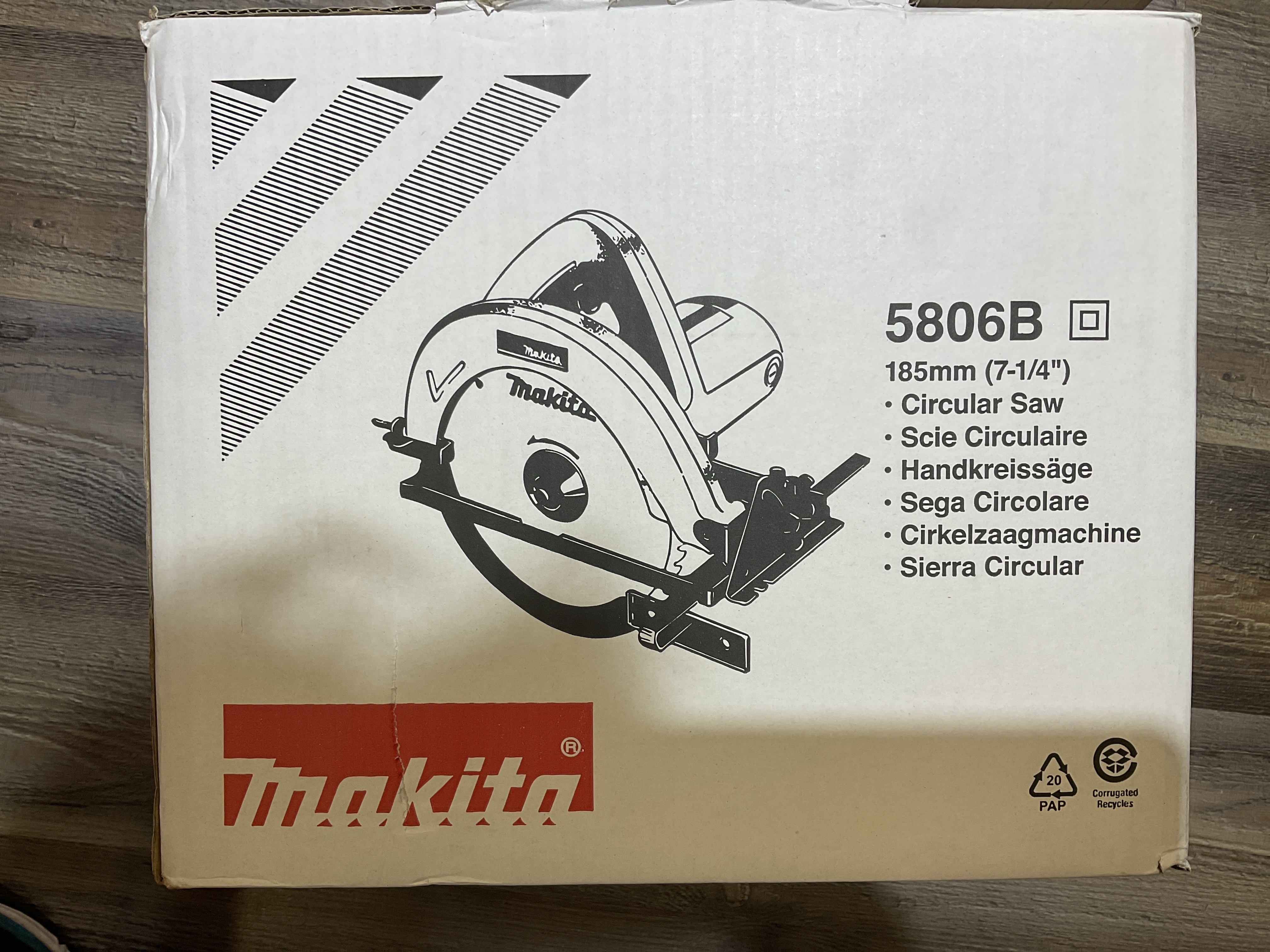 Makita牧田 220V 7吋"風車鋸 HS7600/5806B