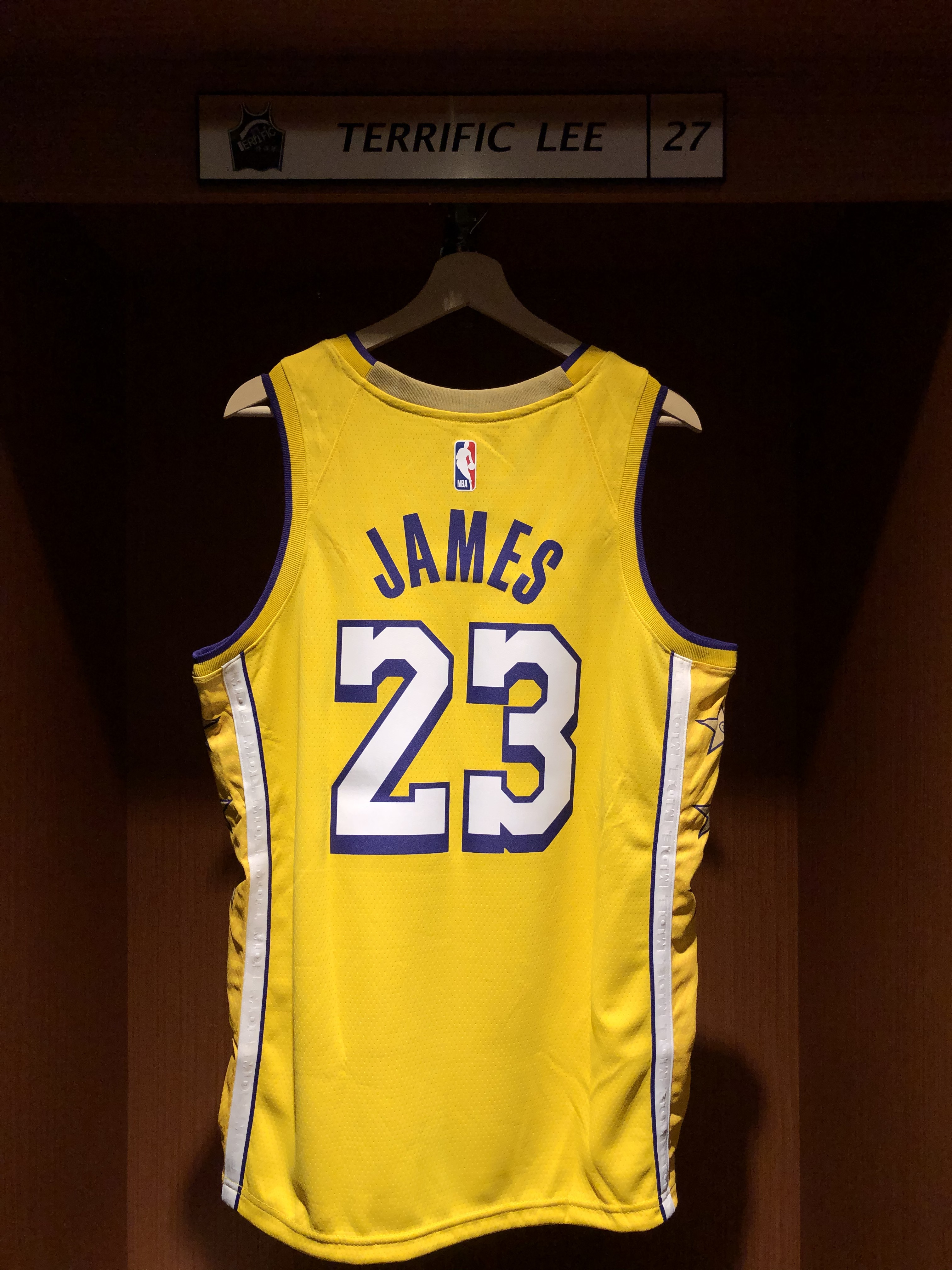 NBA球衣 Lebron James 洛杉磯湖人城市 City Nike Swingman 球迷版 熱轉印 含贊助商標 全新