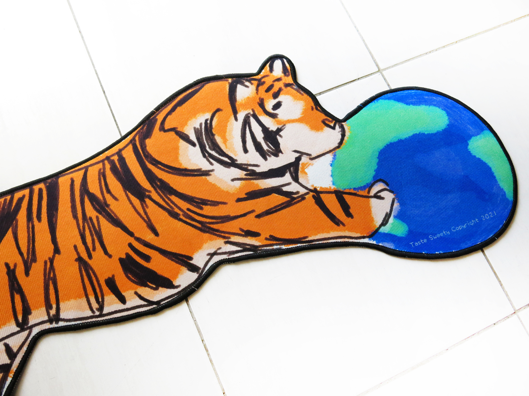 地球老虎造型地墊