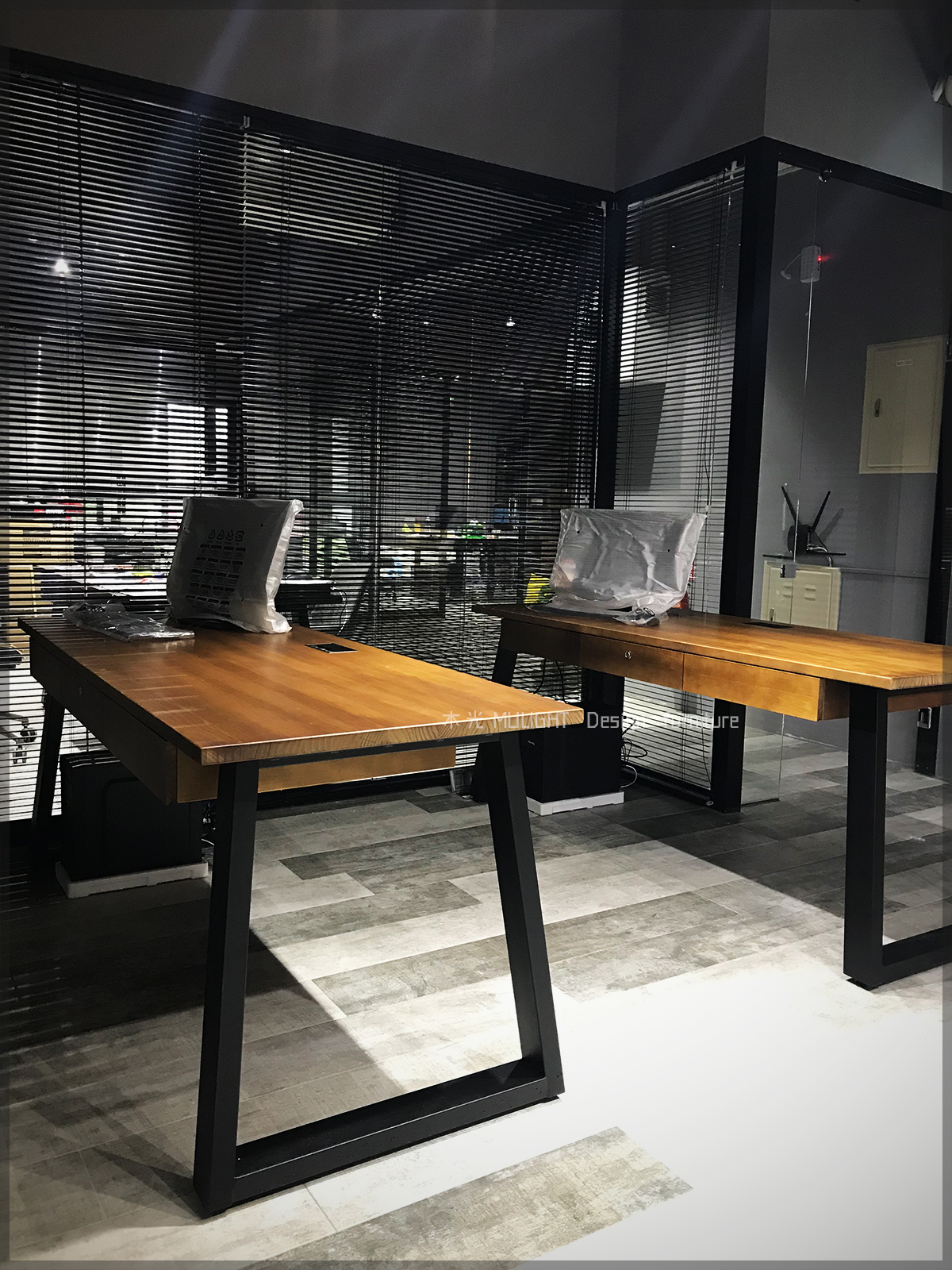 造型斜角收納實木書桌(可訂製)