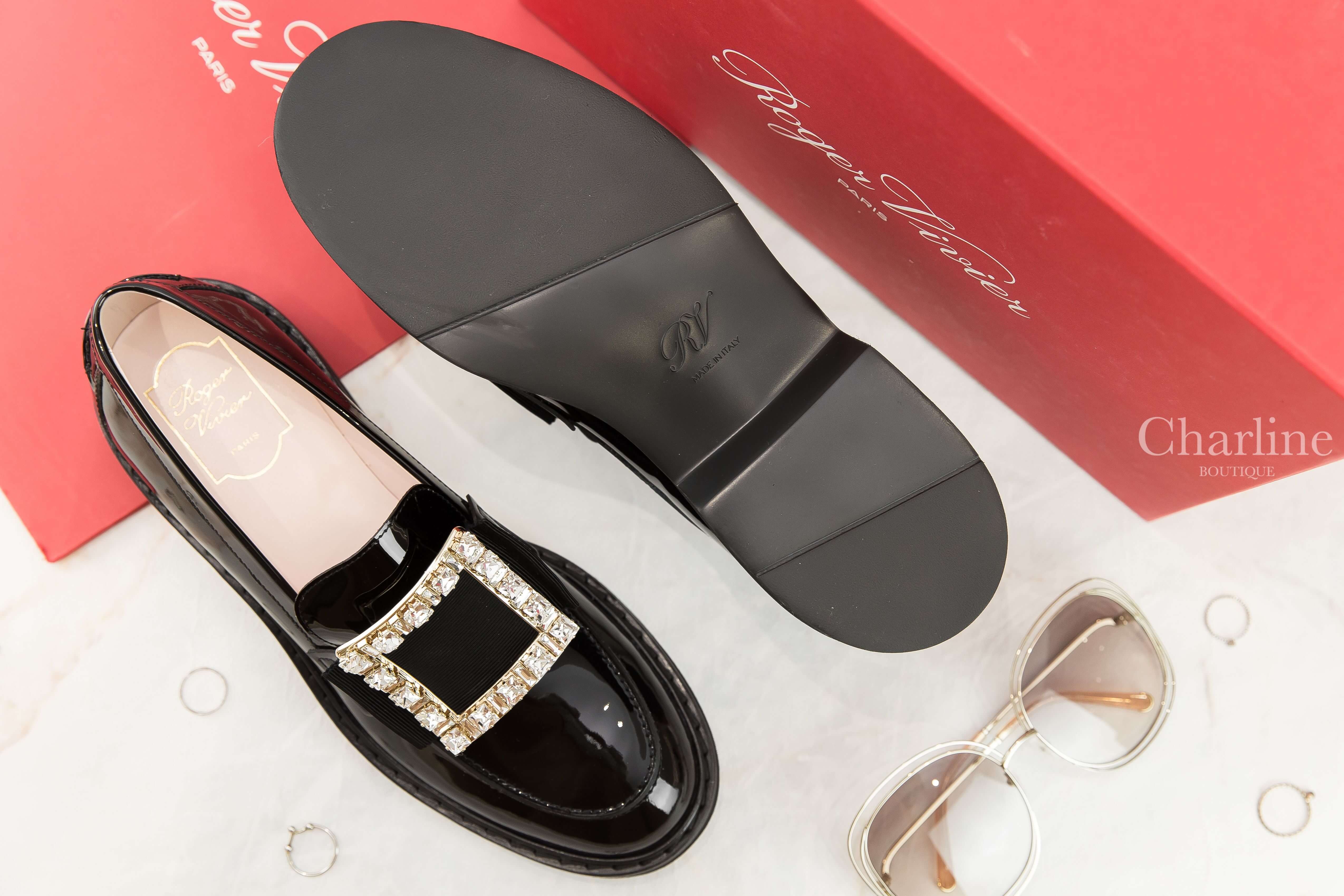 Roger Vivier Viv' Rangers Strass Buckle Loafers In Patent Leather 黑色漆皮淡金色水晶方釦平底樂福鞋-Charline Boutique 精品代購