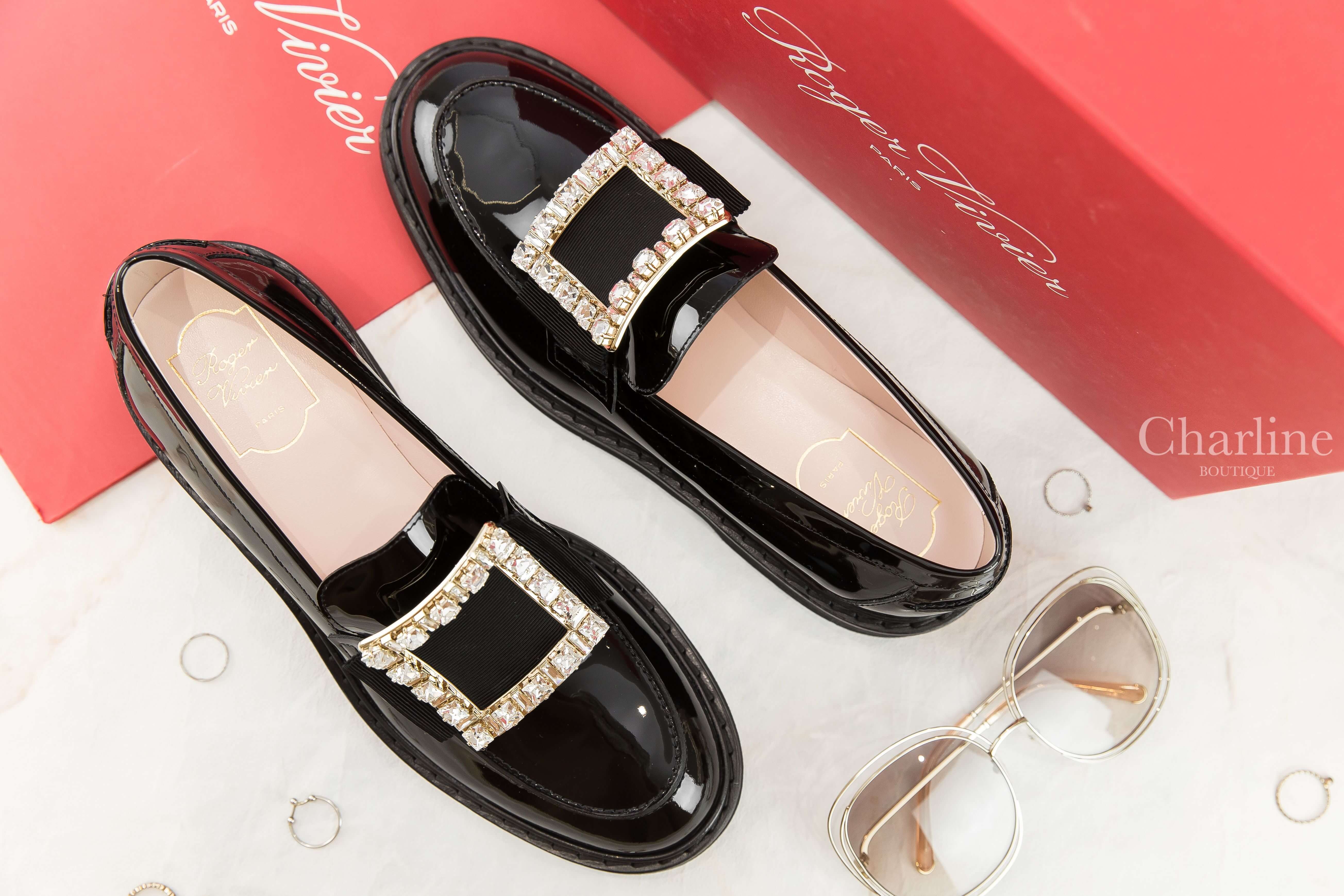 Roger Vivier Viv' Rangers Strass Buckle Loafers In Patent Leather 黑色漆皮淡金色水晶方釦平底樂福鞋-Charline Boutique 精品代購