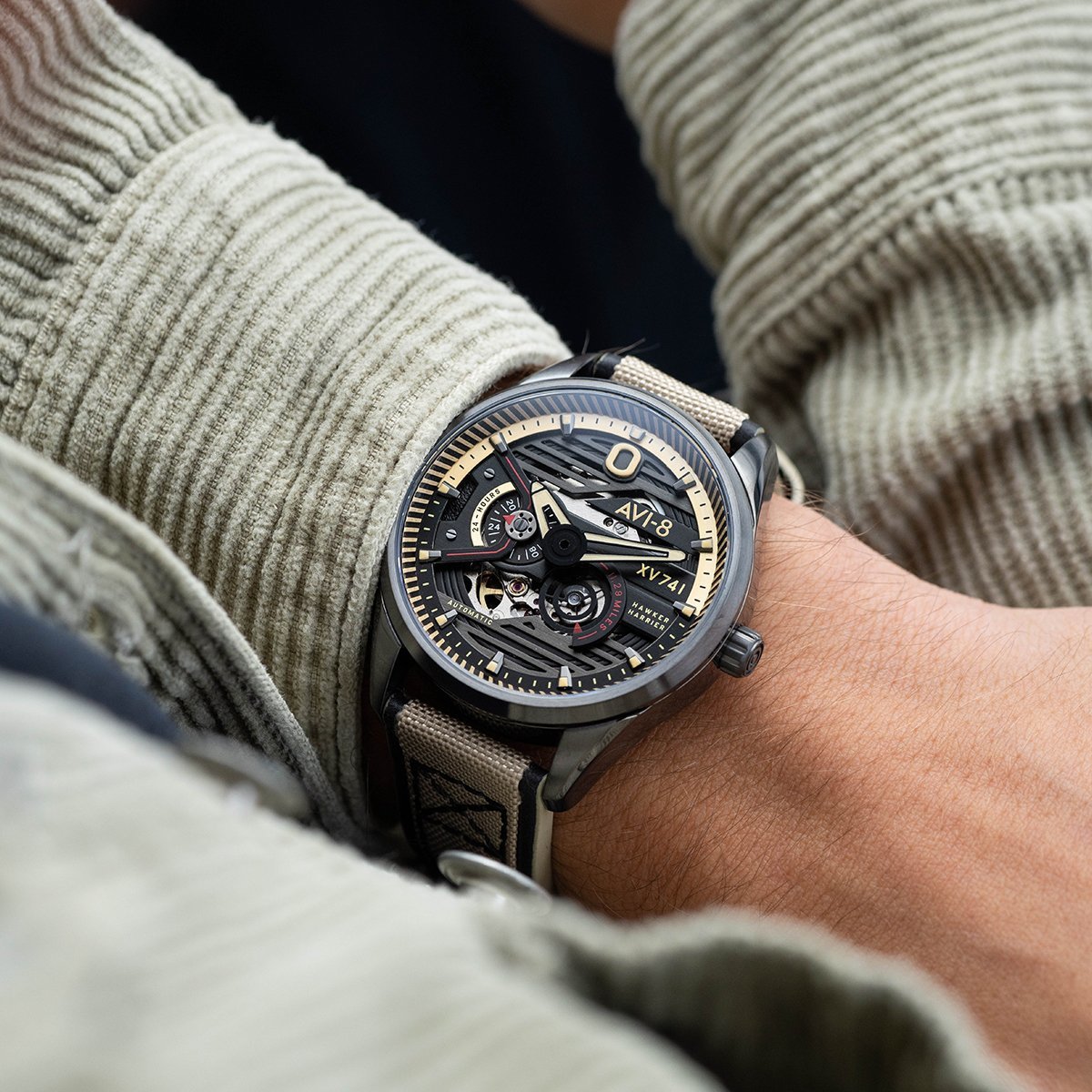 AVI-8 AV-4074-02 XV741 NYLON AUTOMATIC DESERT SAND