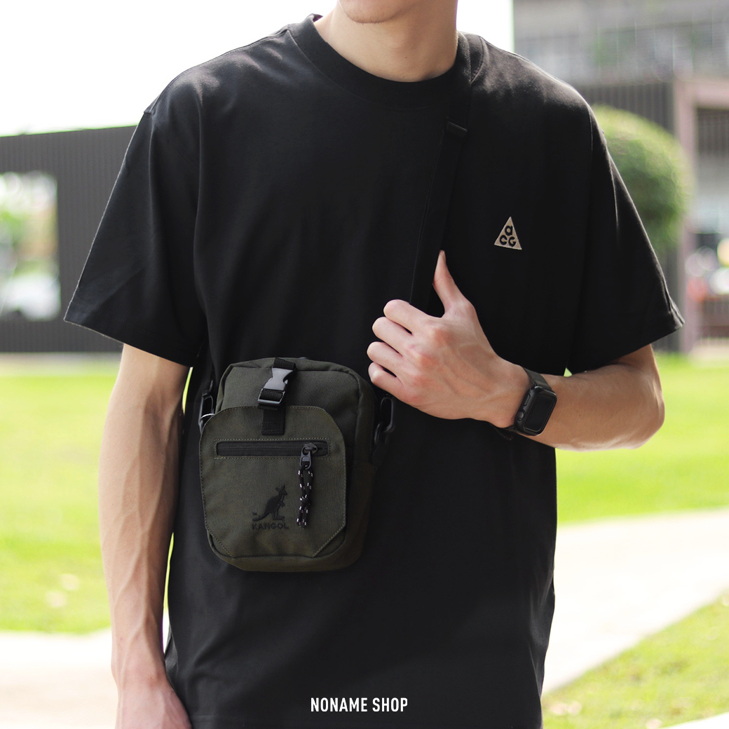 <<錯過哭哭‼️現貨超低價>> KANGOL 英國 袋鼠 基本款 多功能 側背包 斜背包 小包 包包