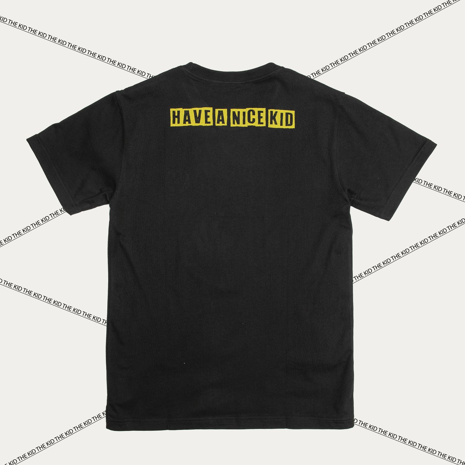 KID ® 黃色刺繡笑臉短T 黑