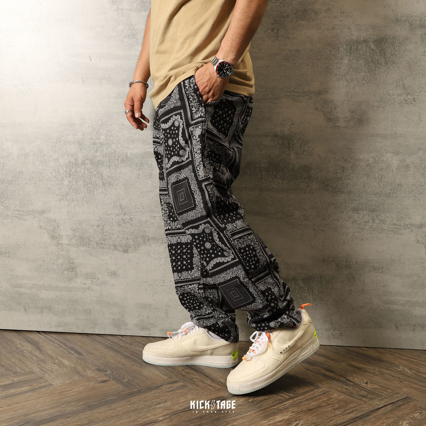 **特價商品售出不退換**男款 GRAMICCI WEATHER WIDE TAPERD PANTS Paisley 黑色 軍綠 藍色 變形蟲 腰果花 圖騰 側口袋 休閒 寬版 錐形褲 長褲【GMP-21S018】