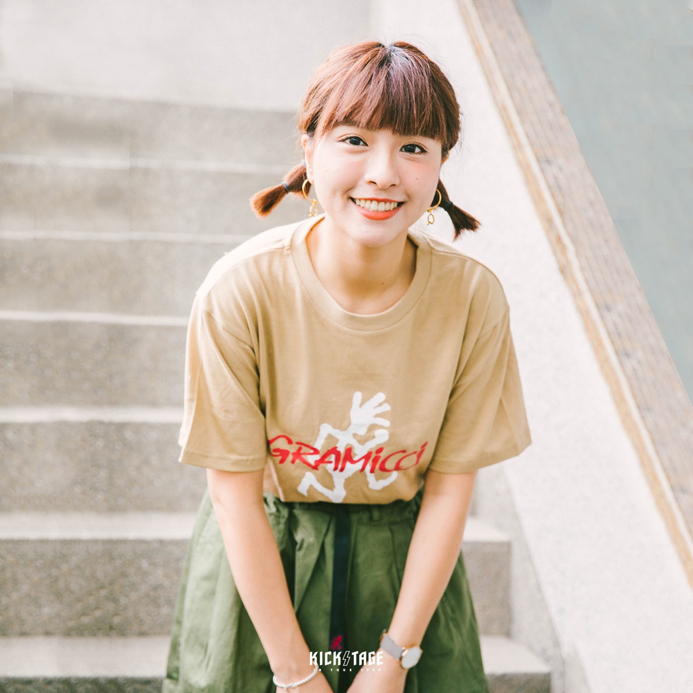 [5折售出無退換] 日本品牌 GRAMICCI LOGO TEE 跑步人 黑色 白色 灰色 沙色 印花 LOGO 短袖 短T【1949-STS】