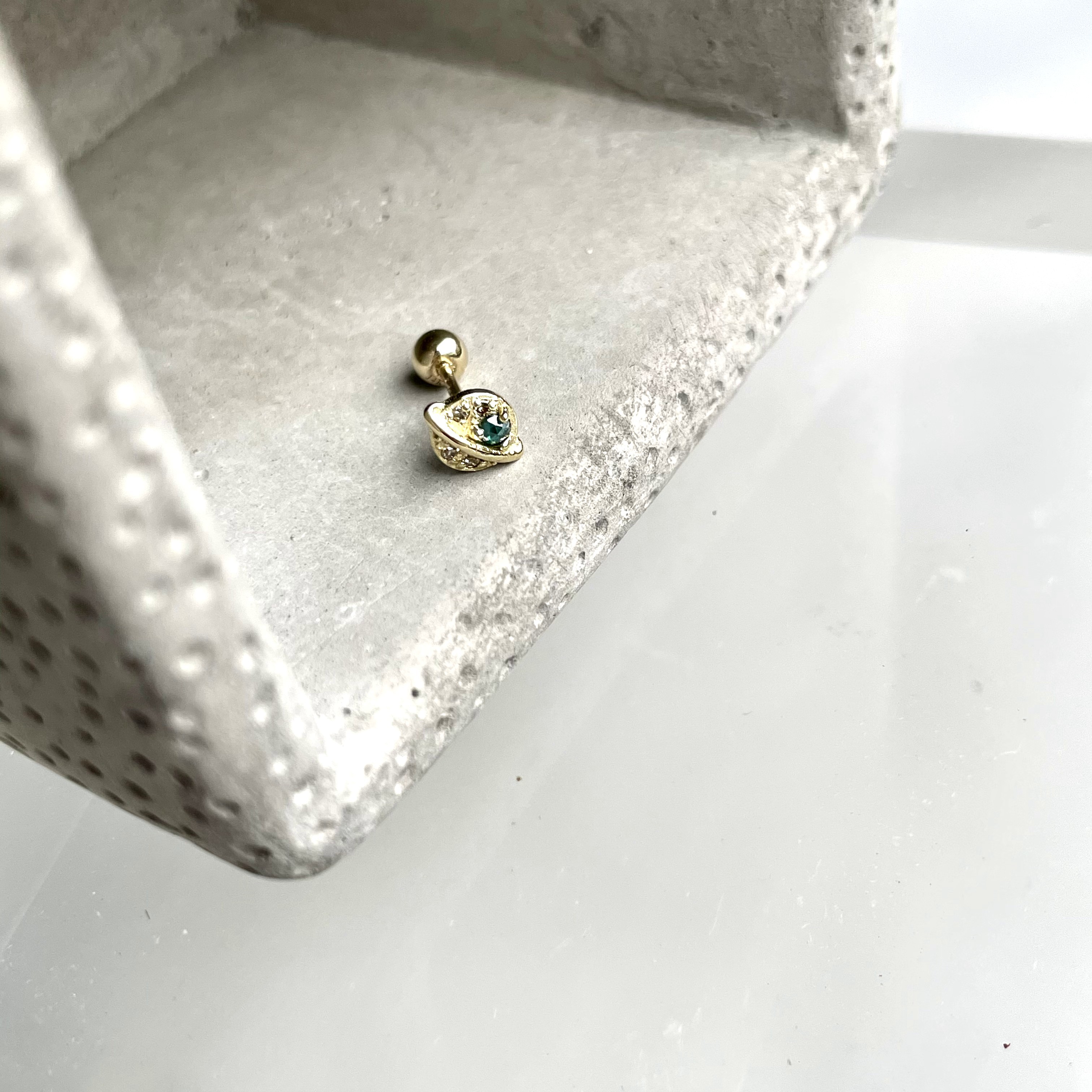 14K星球藍鑽原礦轉珠耳環