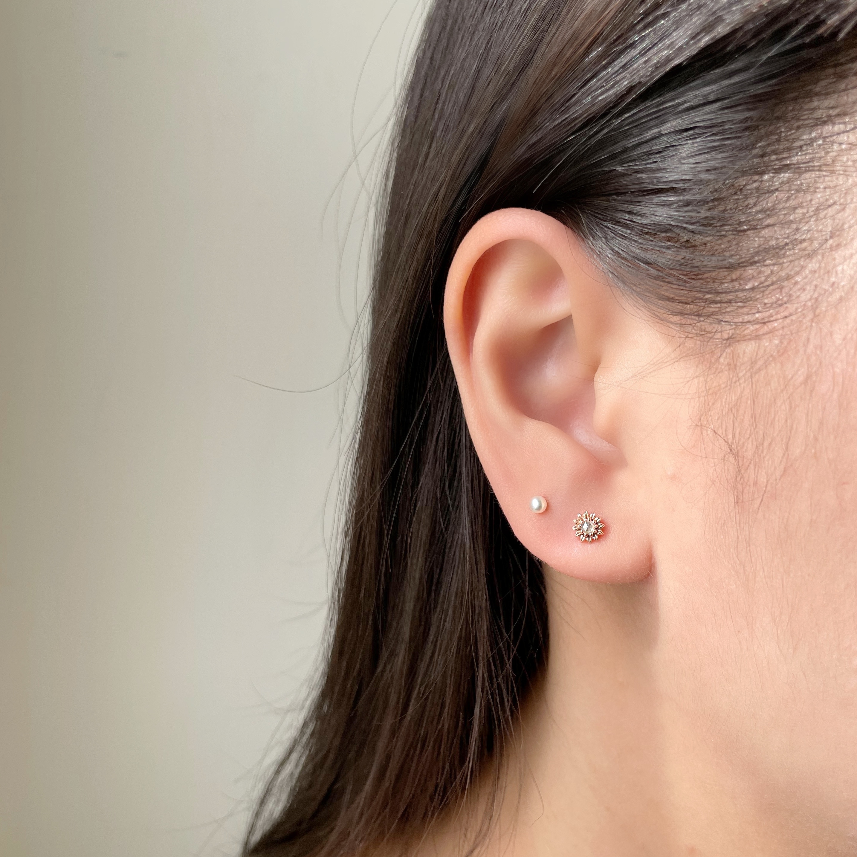 14K向日葵灰鑽原礦轉珠耳環