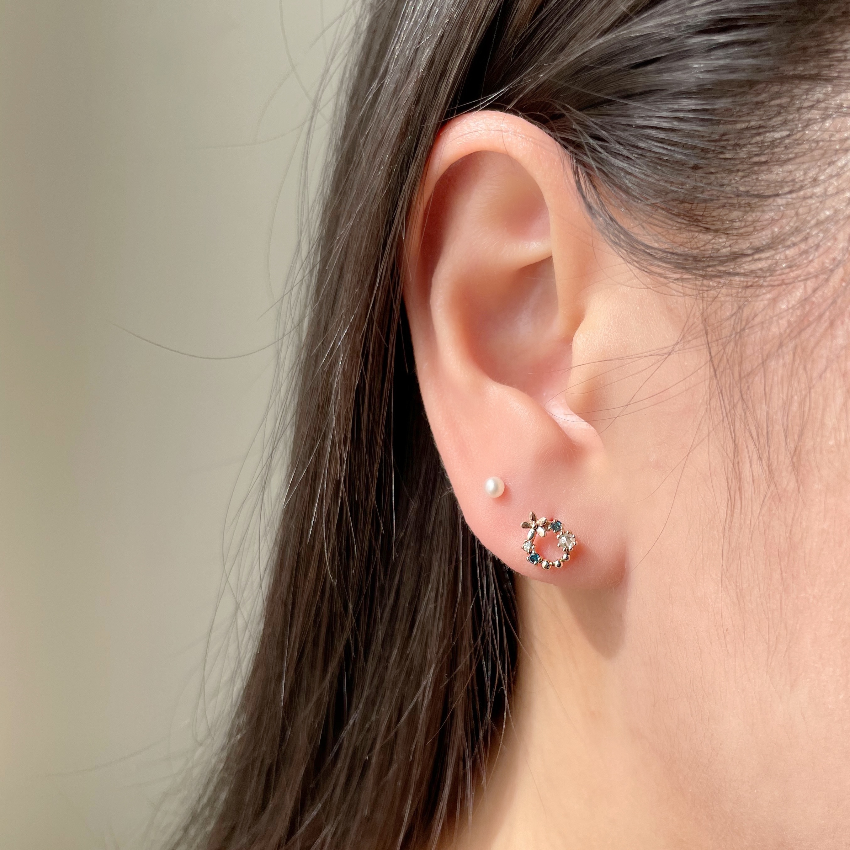 14K乾燥花圈藍灰鑽轉珠耳環