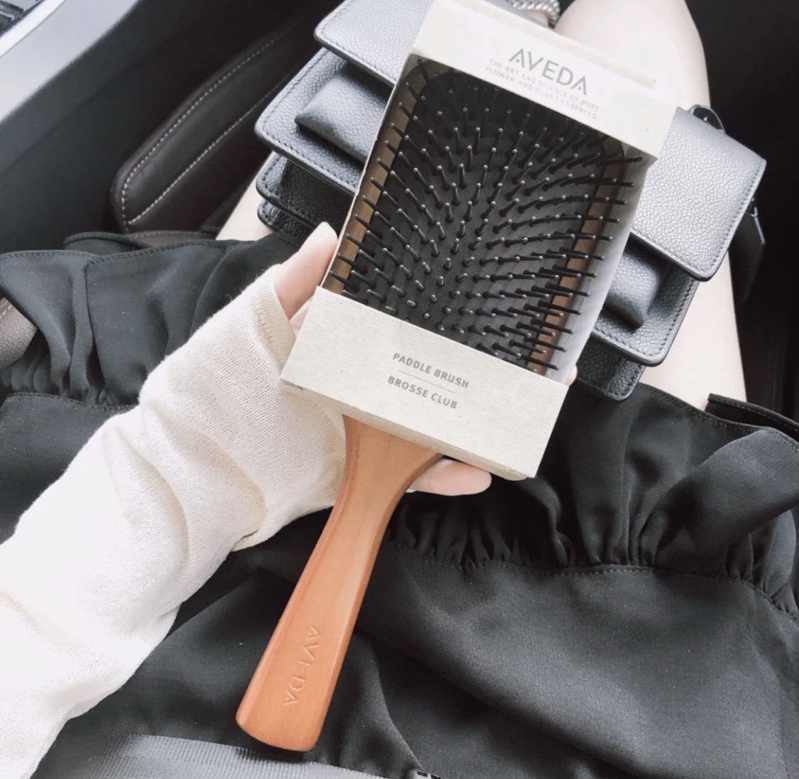 <美妝亂亂賣> Aveda 氣囊木質髮梳